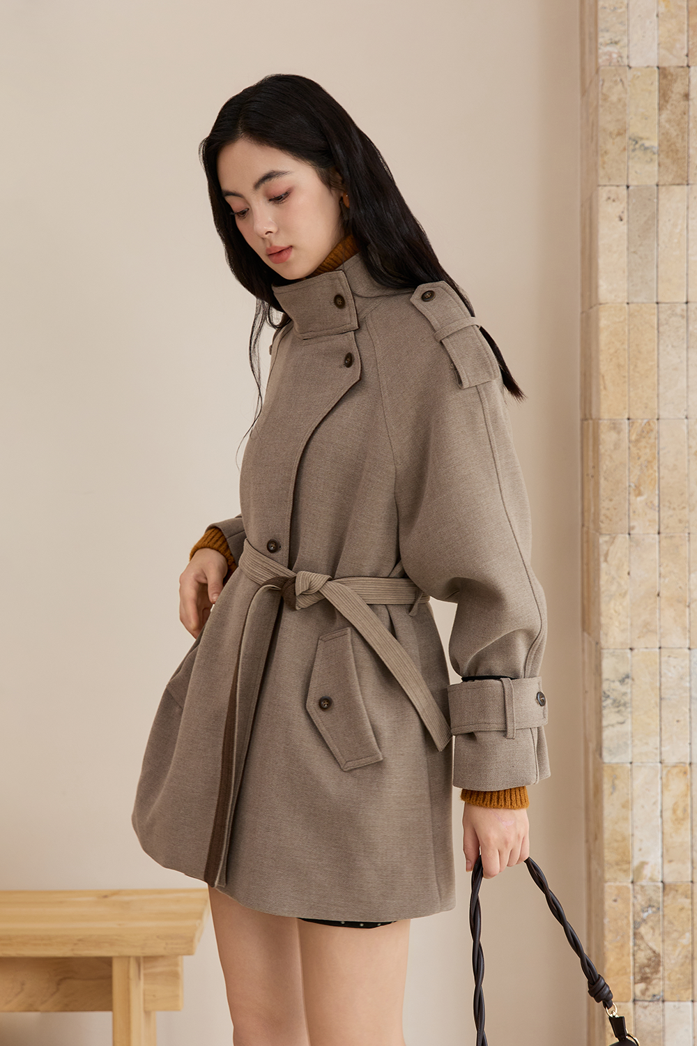 เสื้อโค้ทผ้าขนสัตว์สำหรับผู้หญิง