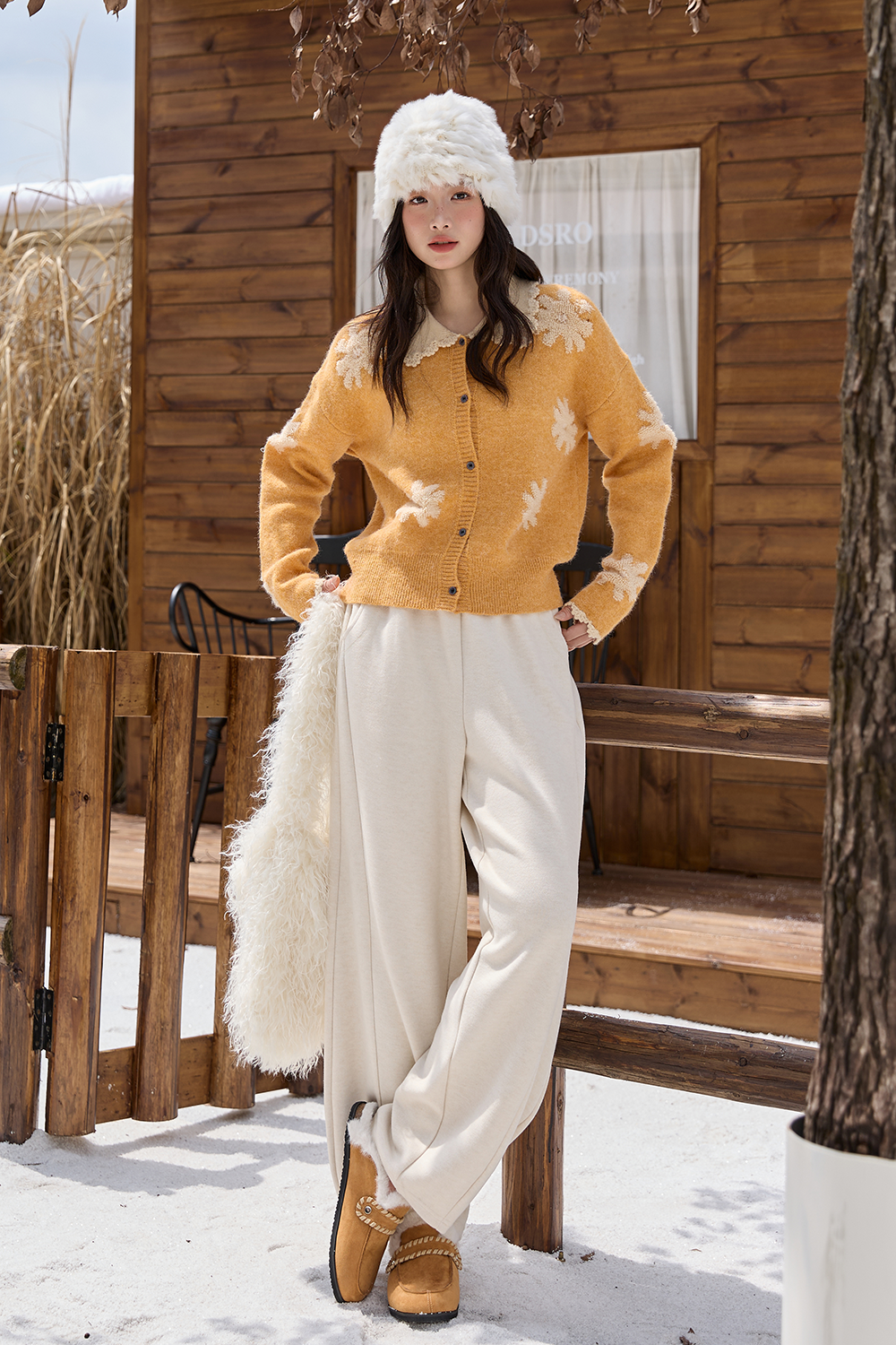 กางเกงทรงตรงสำหรับผู้หญิง