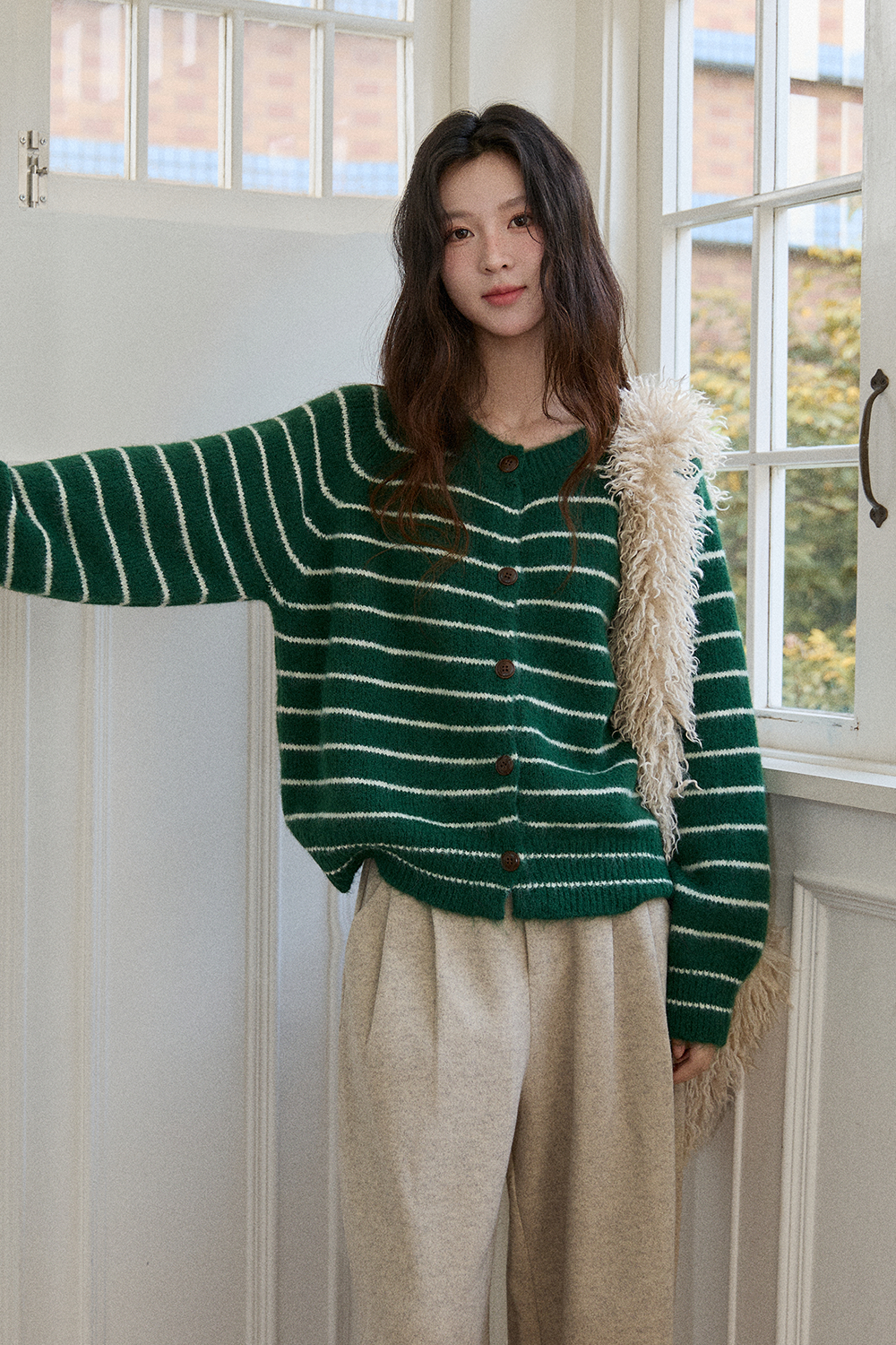 เสื้อถักสำหรับผู้หญิง