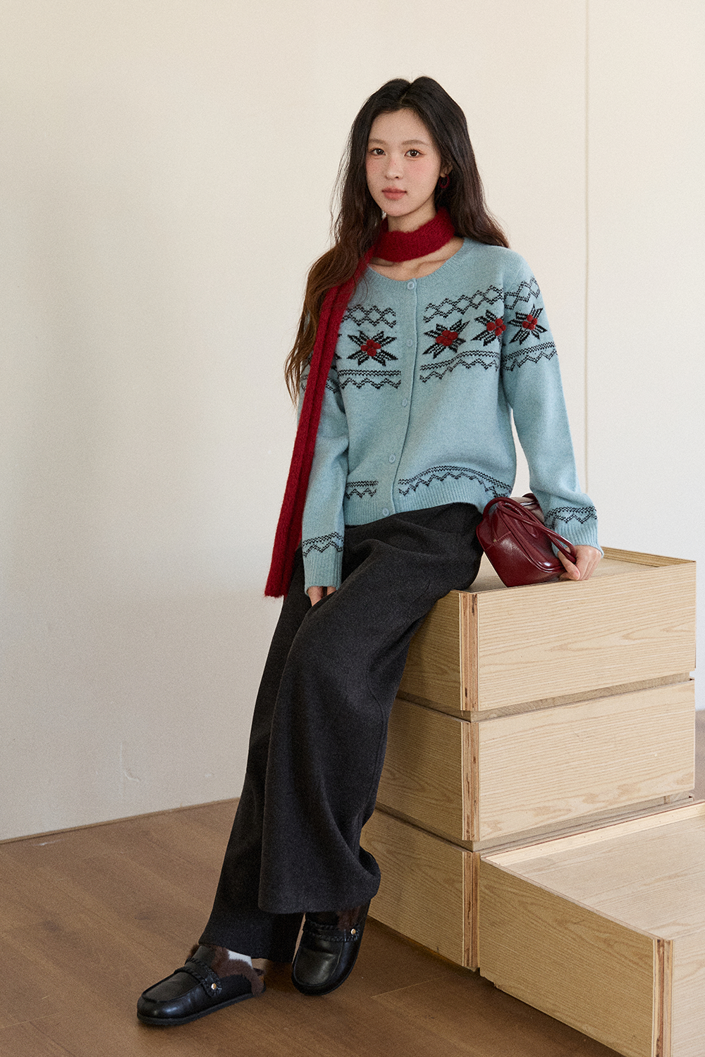 เสื้อถักสำหรับผู้หญิง