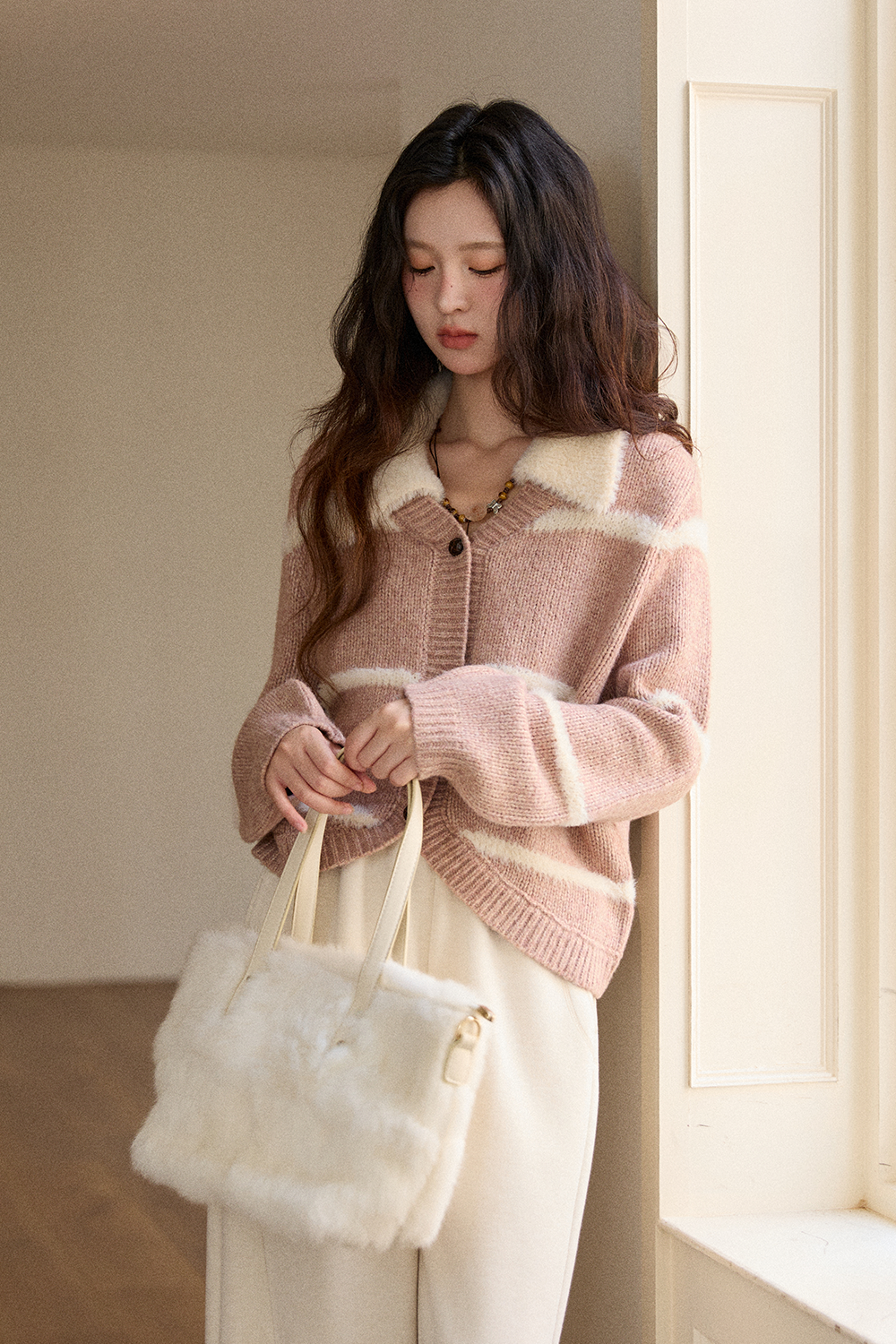 เสื้อถักสำหรับผู้หญิง