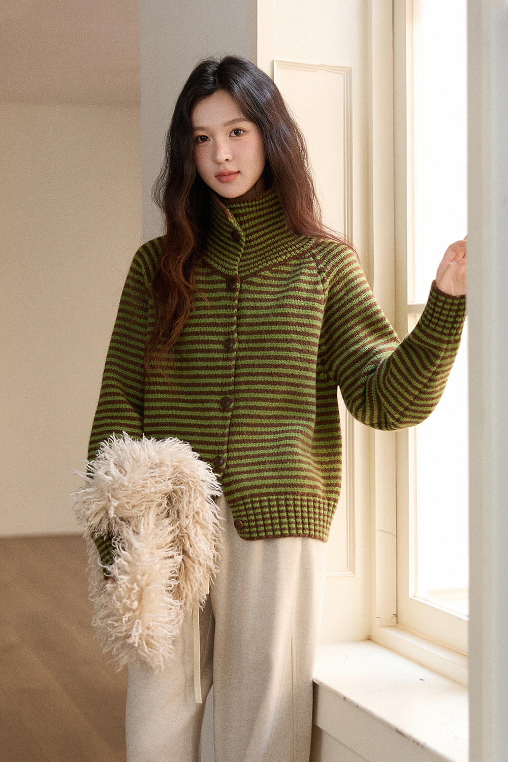 เสื้อถักสำหรับผู้หญิง