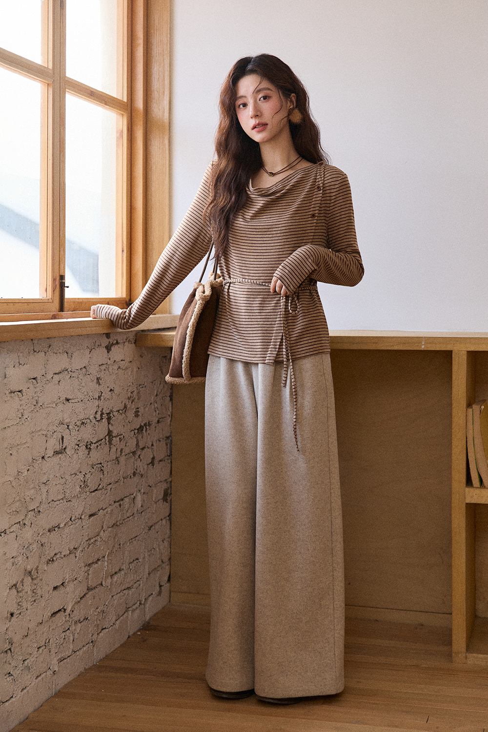 Celana Kaki Lebar untuk Wanita