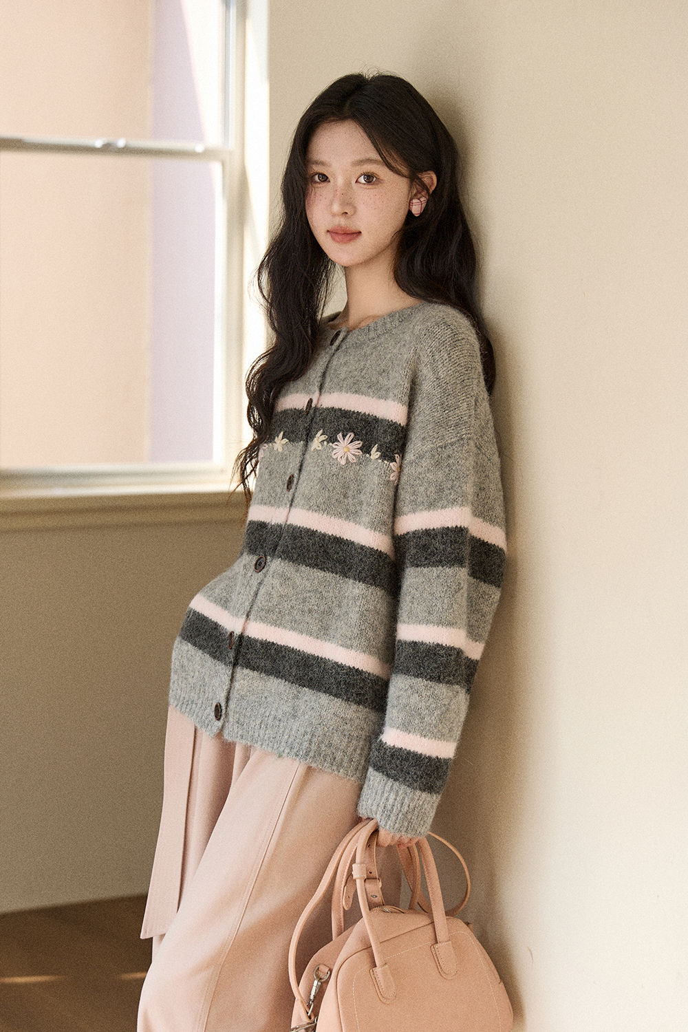 เสื้อถักสำหรับผู้หญิง