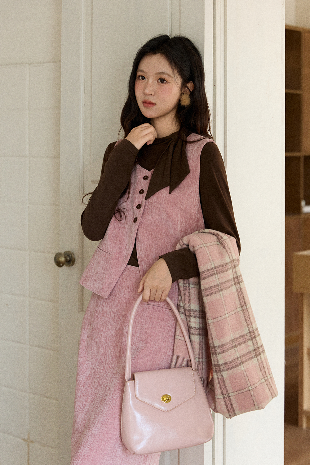 ชุดเสื้อกั๊ก+เสื้อถัก+กระโปรง