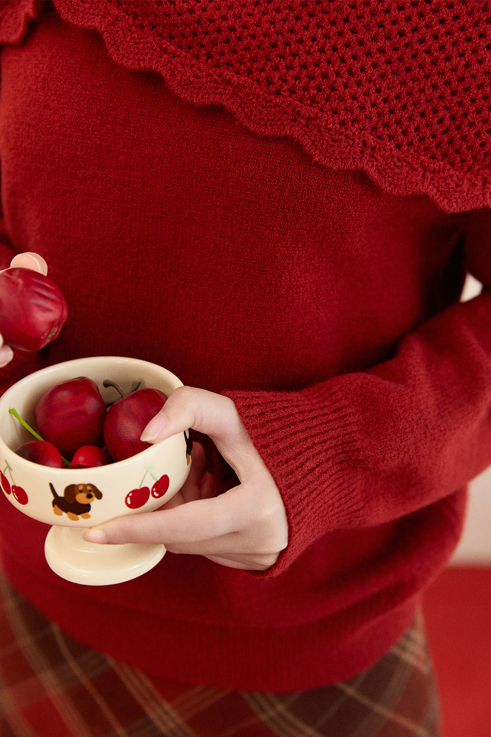 女性のためのニットシャツ