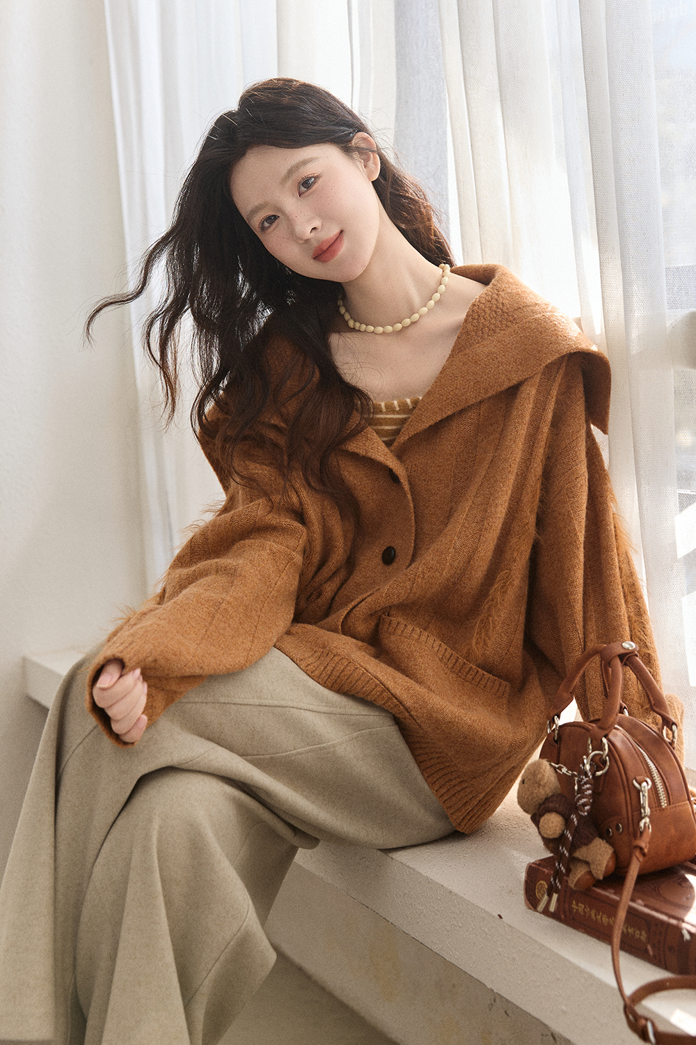 ニットシャツとサスペンダーのセットは別売りです