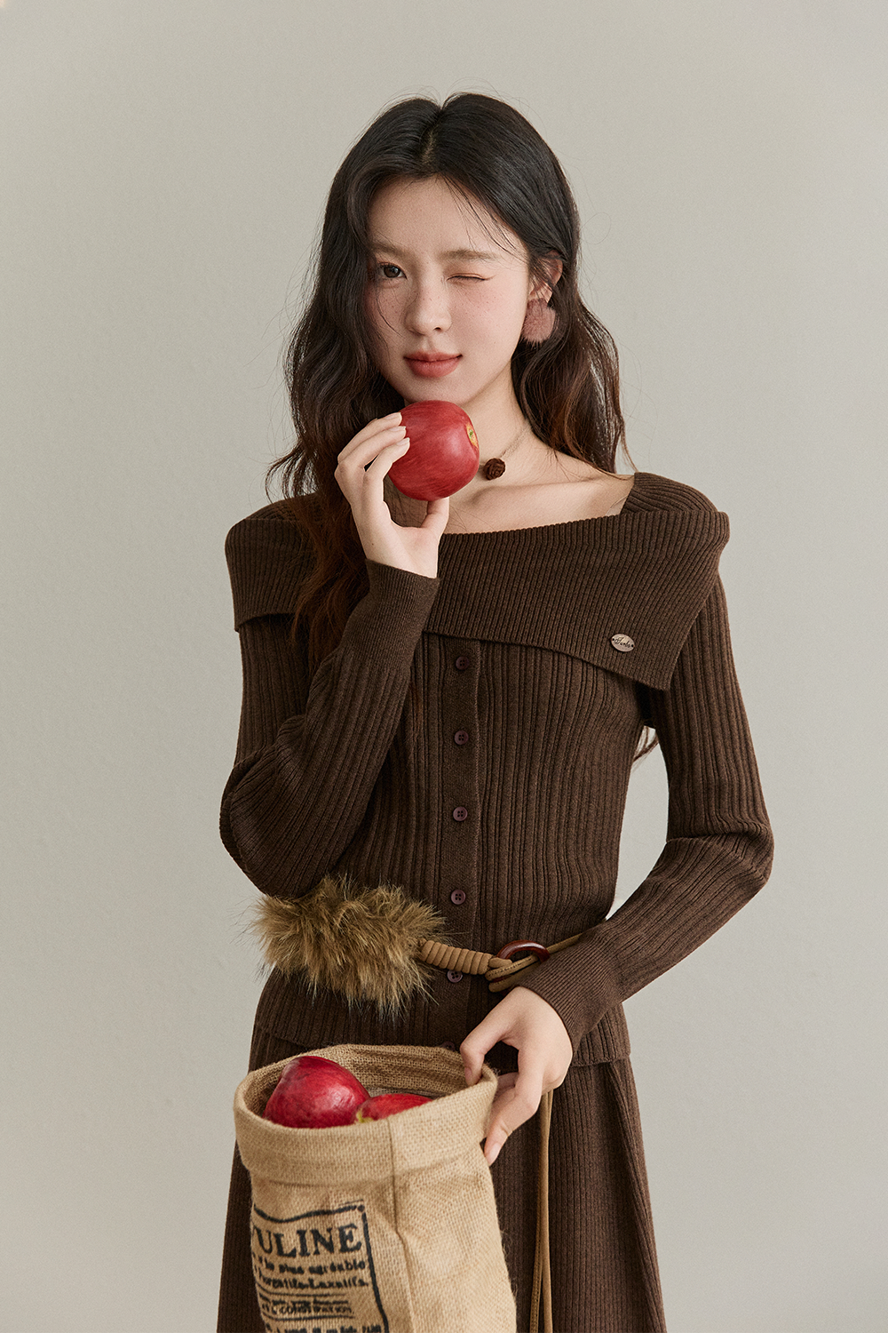 니트 셔츠와 스커트 세트 별도 판매