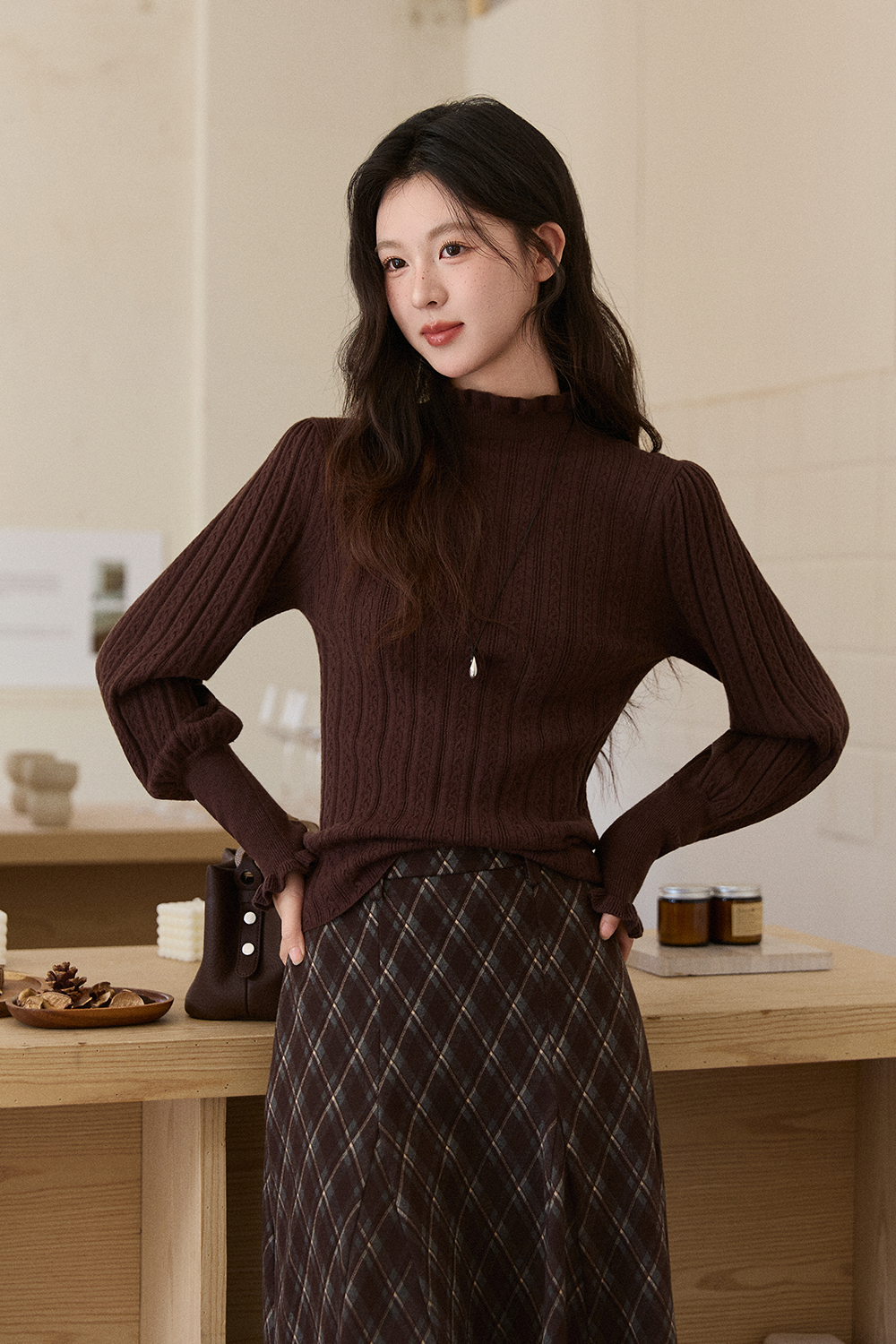 女性のためのニットシャツ