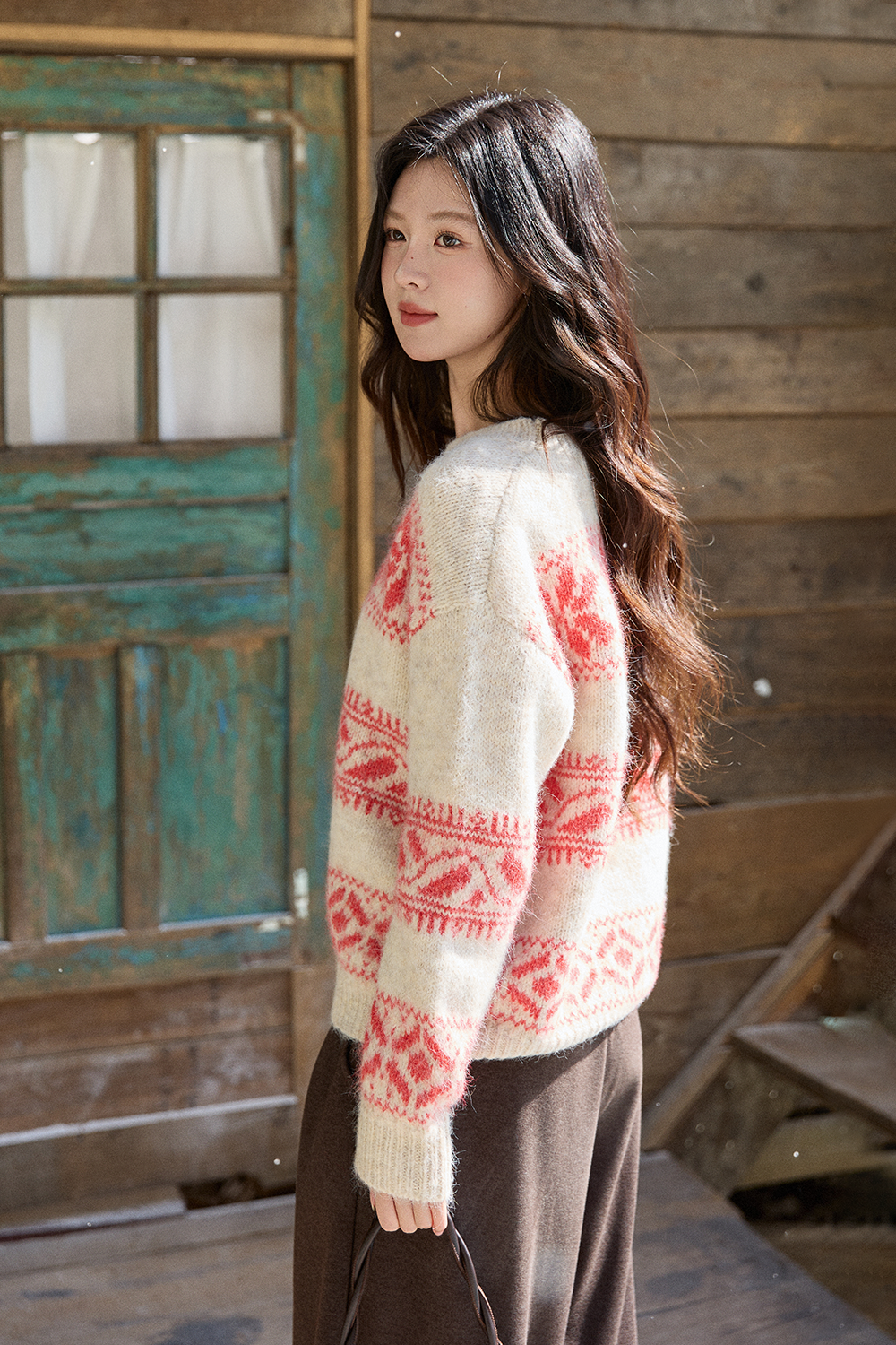 เสื้อถักสำหรับผู้หญิง