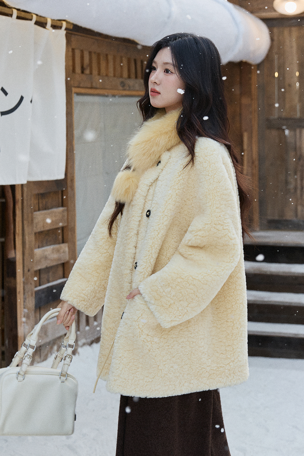 เสื้อโค้ท + ผ้าพันคอ สำหรับผู้หญิง