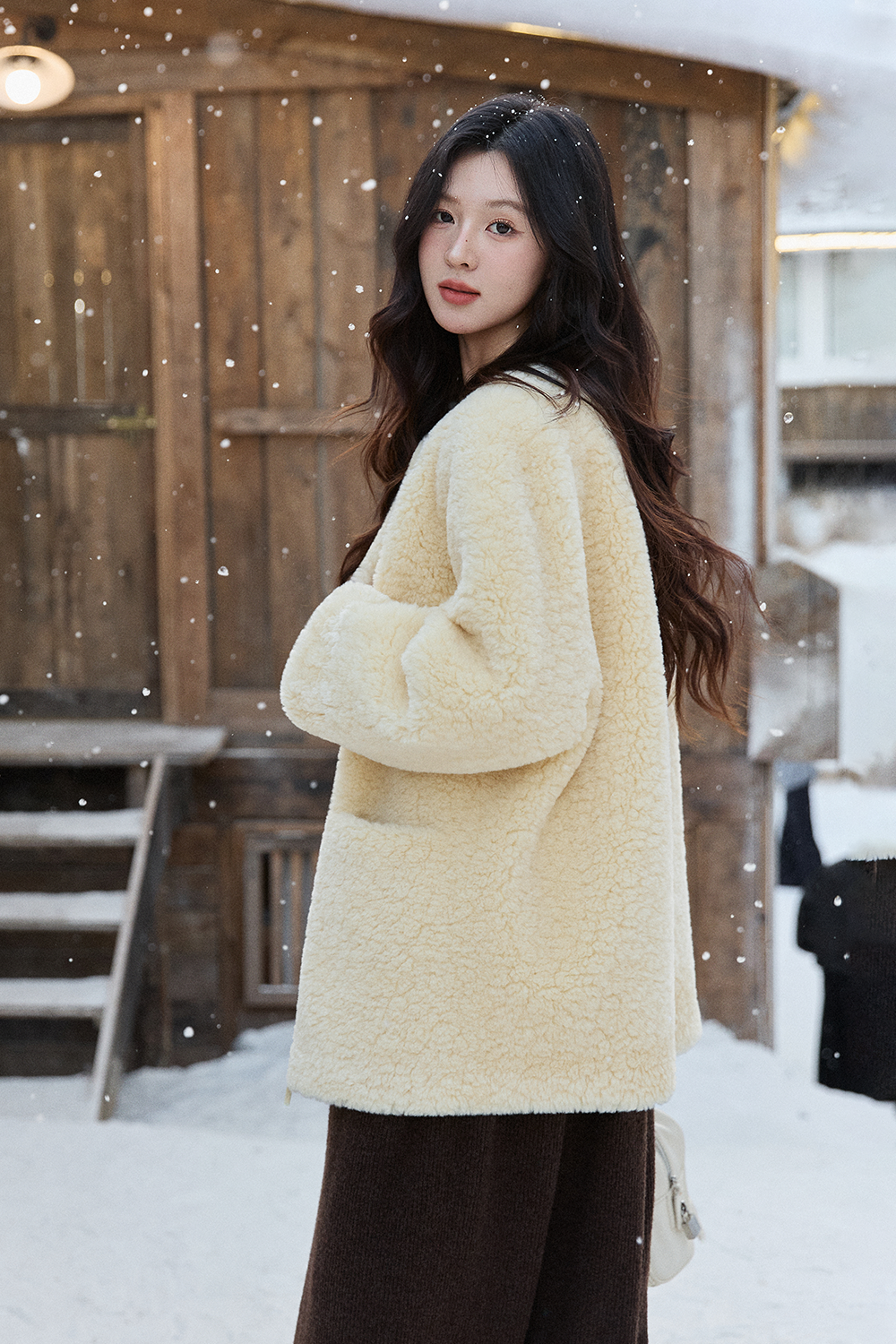 เสื้อโค้ท + ผ้าพันคอ สำหรับผู้หญิง