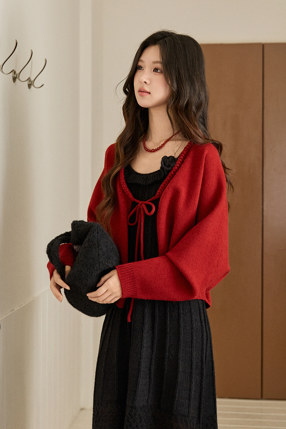 니트 셔츠와 드레스는 별도 판매됩니다