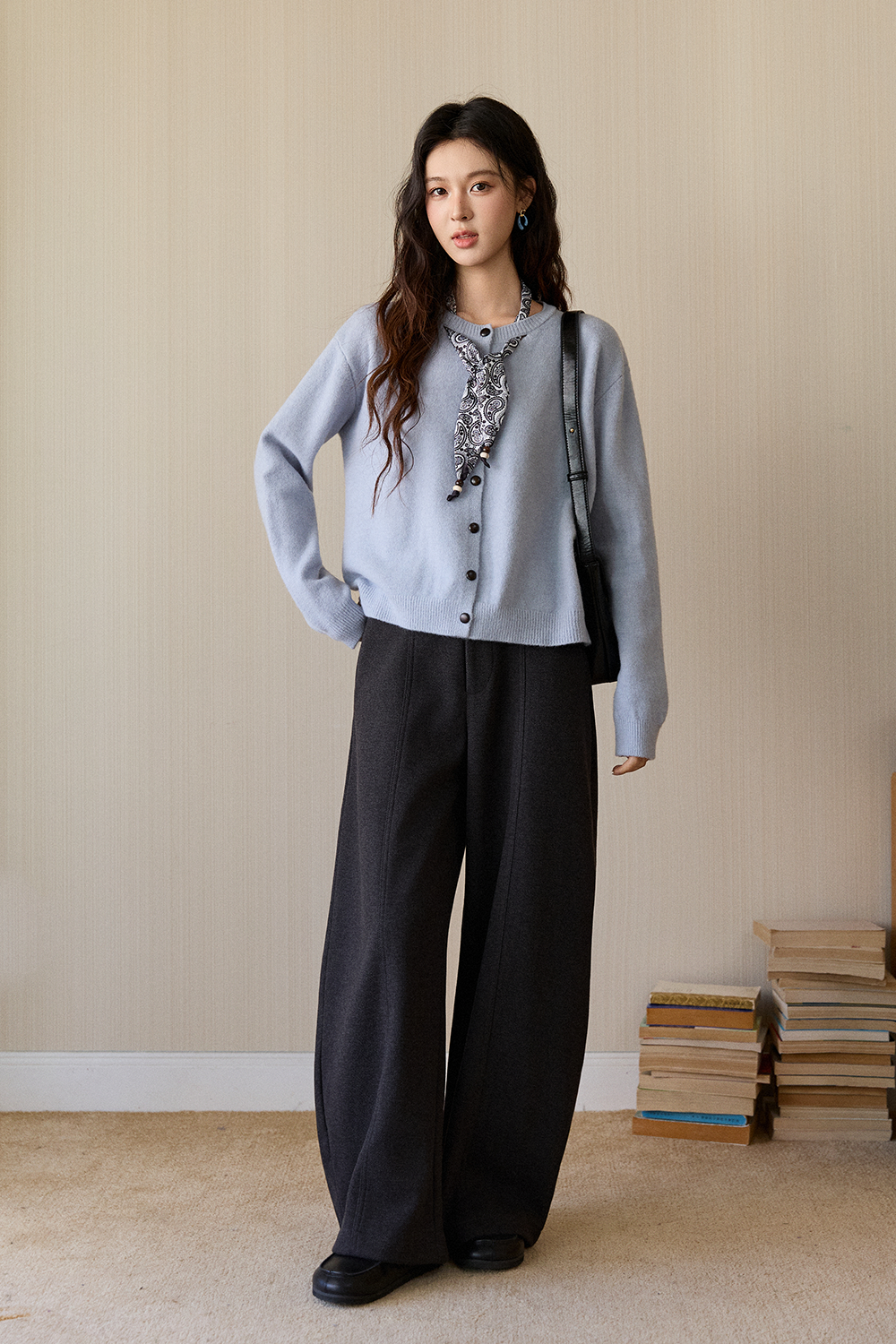 Knit Shirt+Silk Scarf for Women