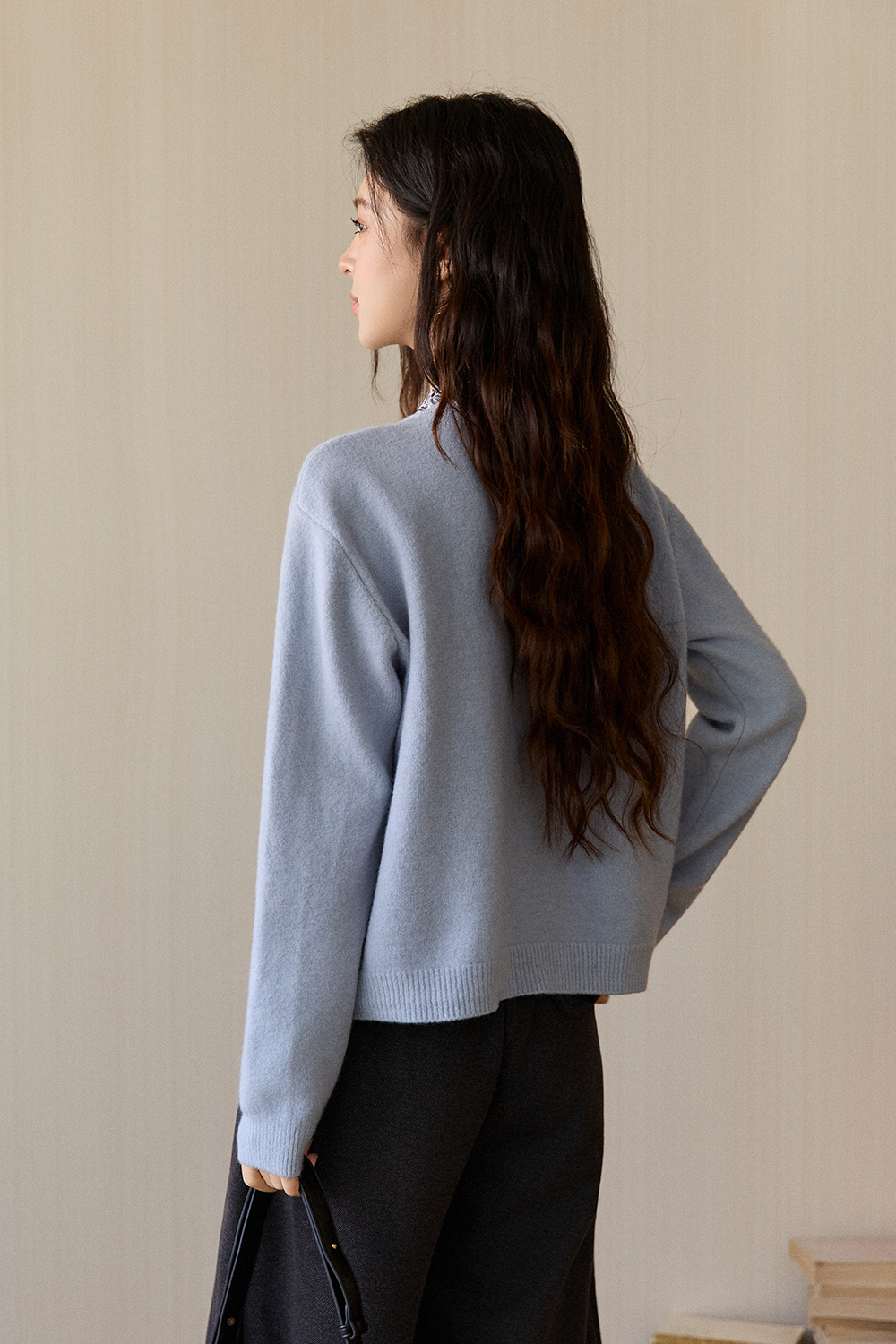 Knit Shirt+Silk Scarf for Women