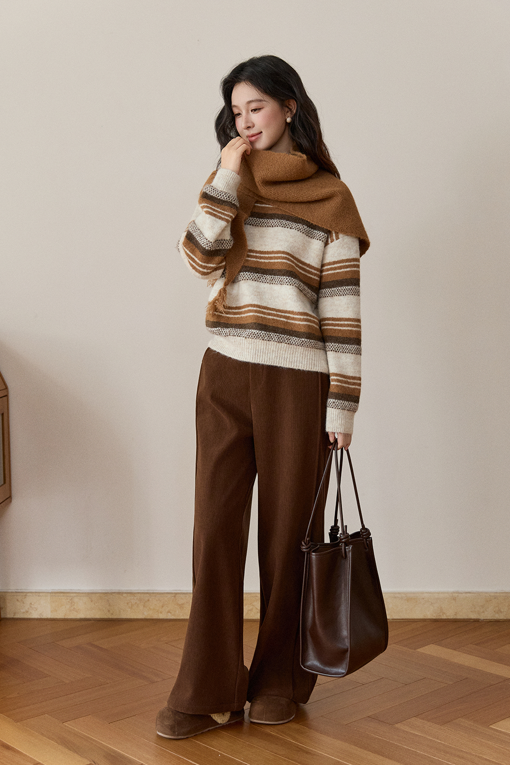 여성용 니트 셔츠 + 숄