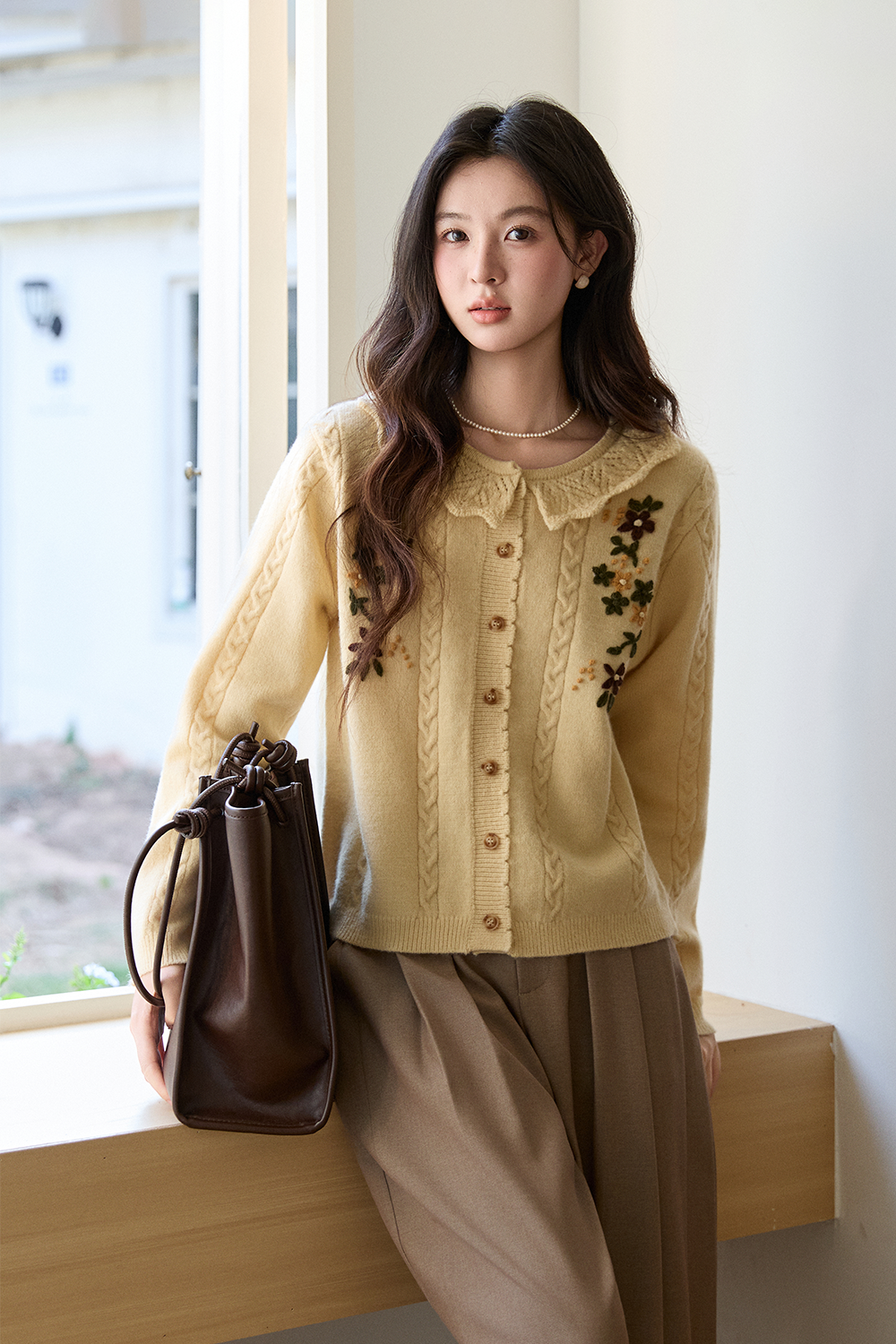 เสื้อถักสำหรับผู้หญิง