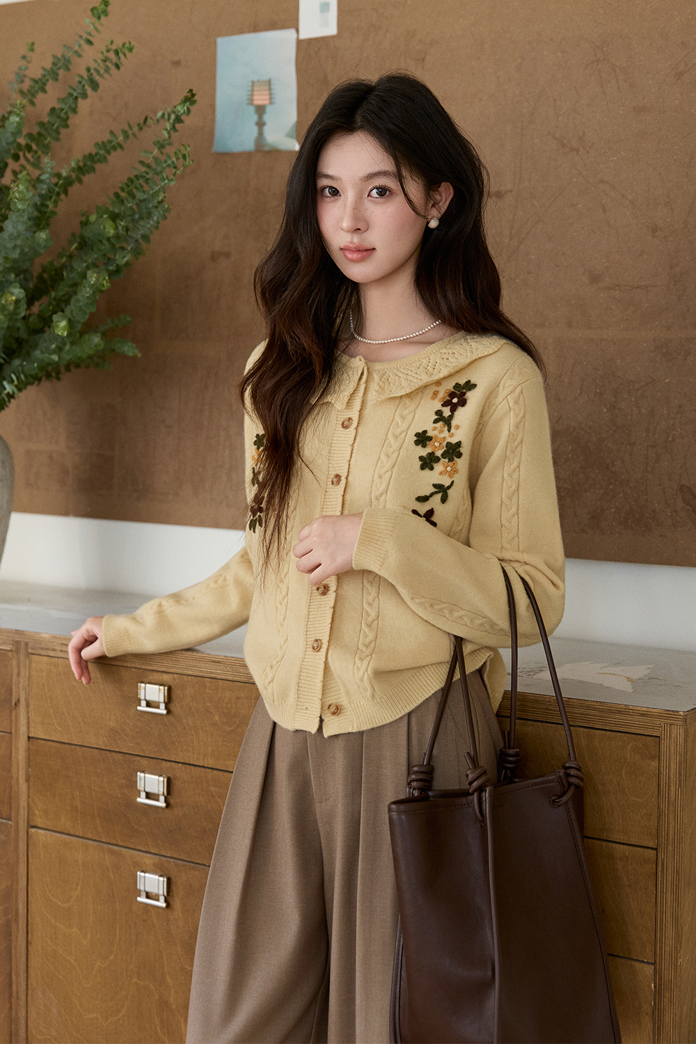 เสื้อถักสำหรับผู้หญิง