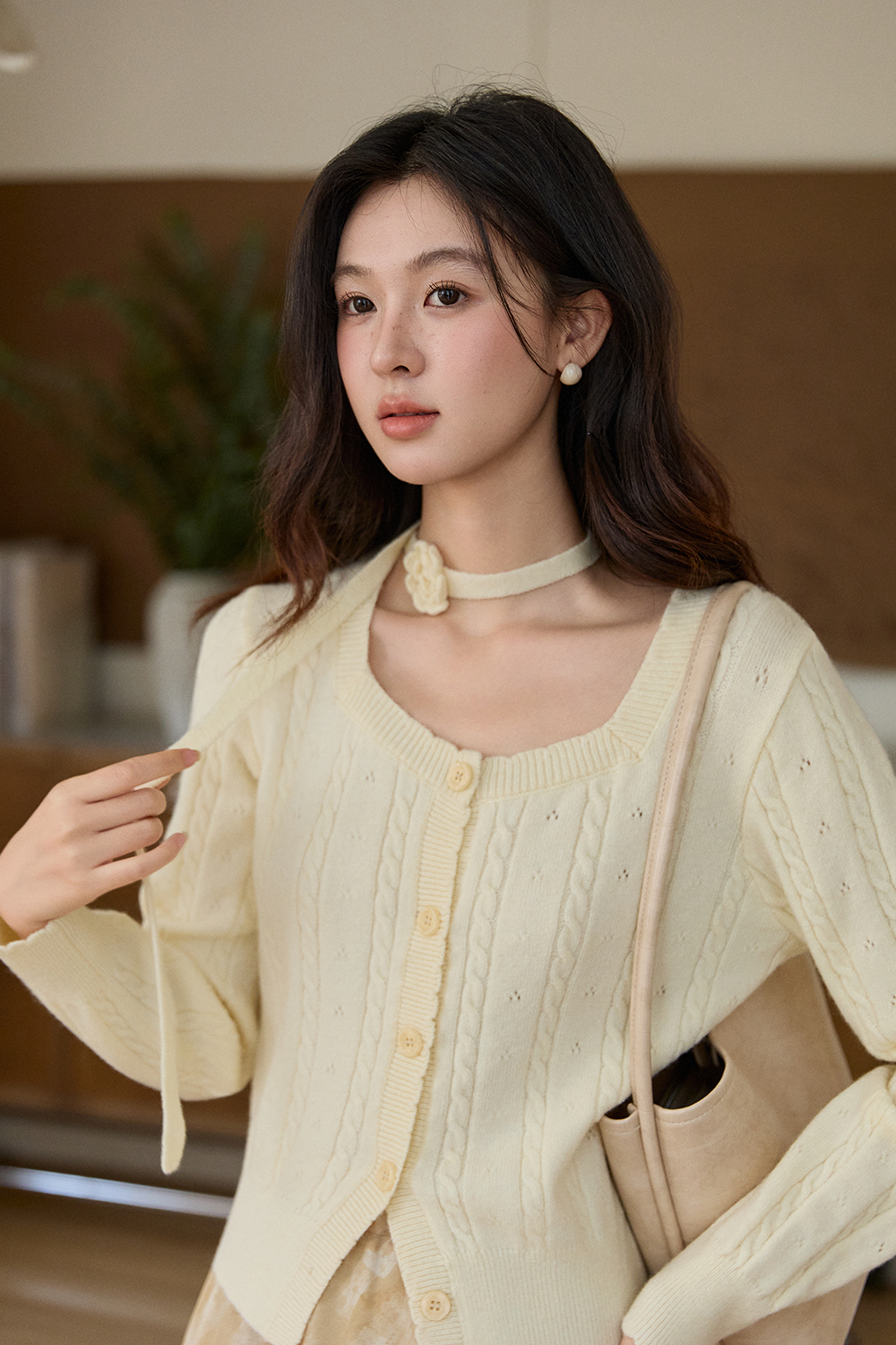 เสื้อถักสำหรับผู้หญิง