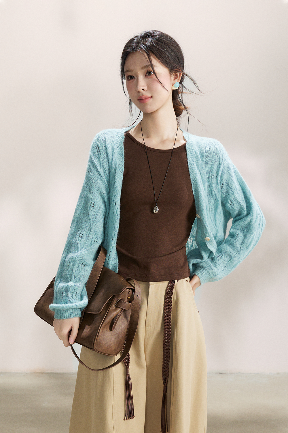 Cardigan Rajut untuk Wanita