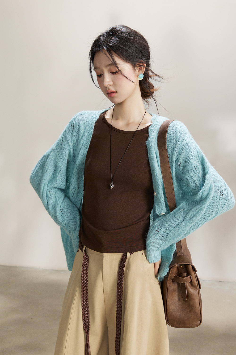 Cardigan Rajut untuk Wanita