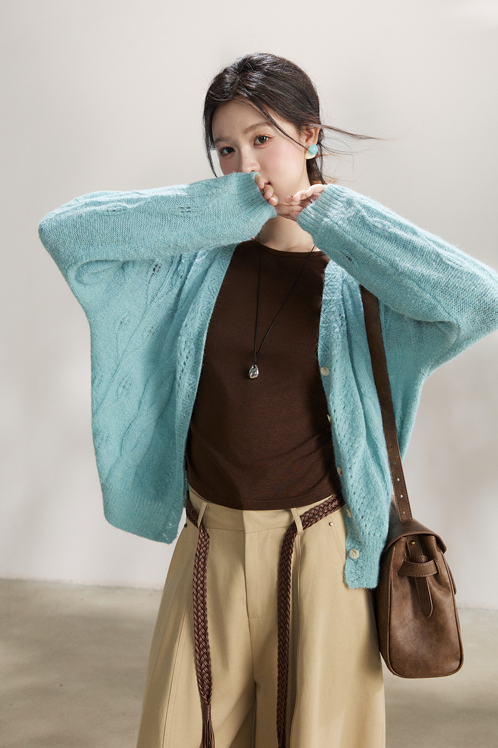 Cardigan Rajut untuk Wanita