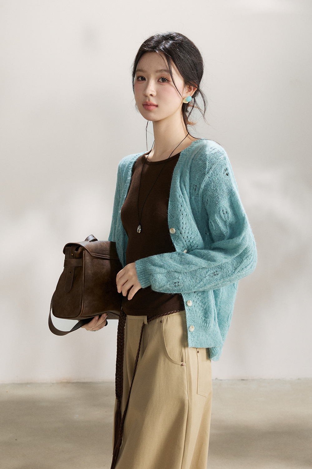 Cardigan Rajut untuk Wanita