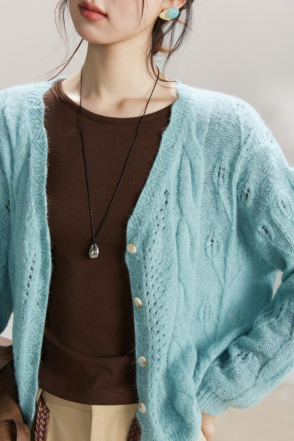 Cardigan Rajut untuk Wanita