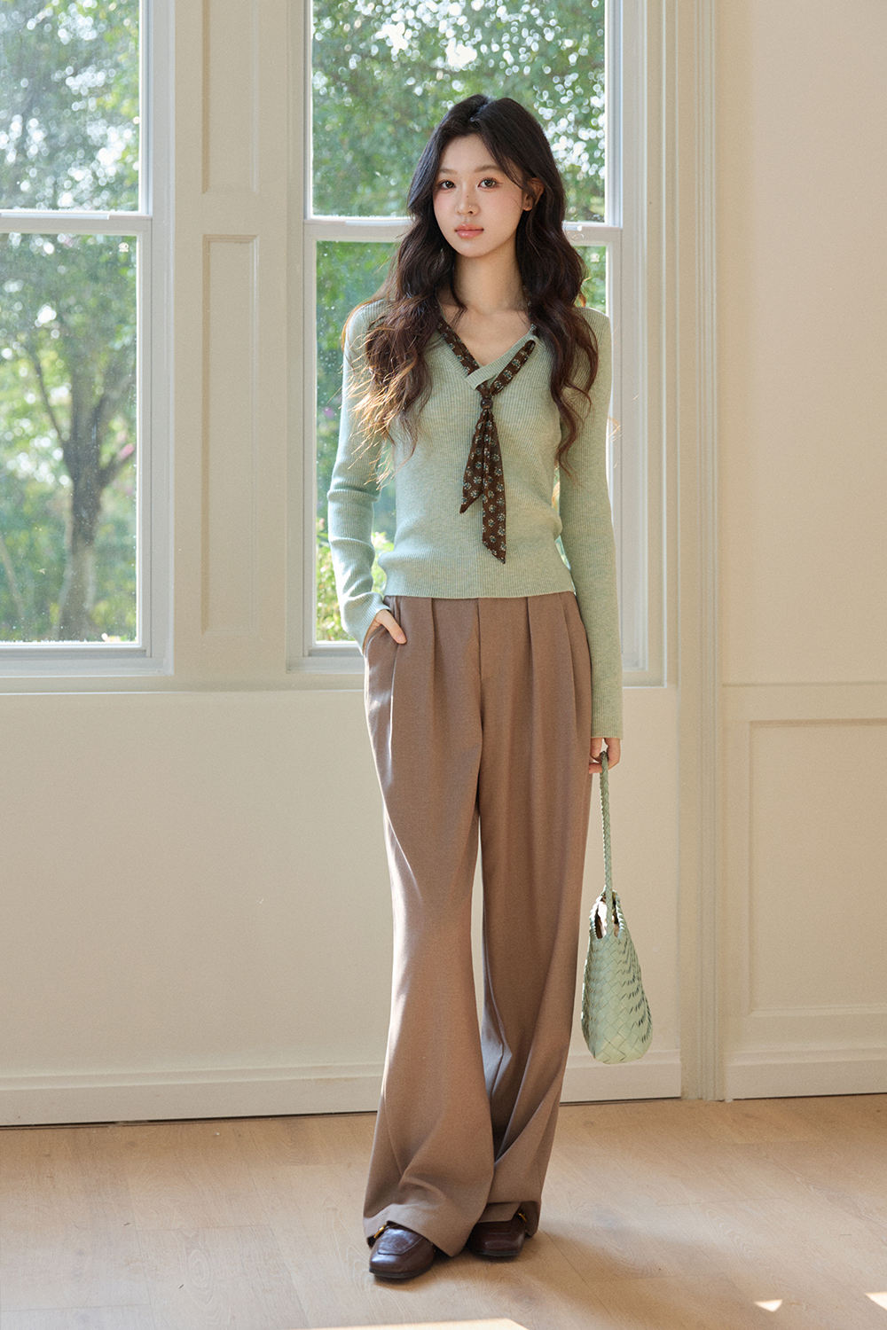 Knit Shirt+Silk Scarf for Women