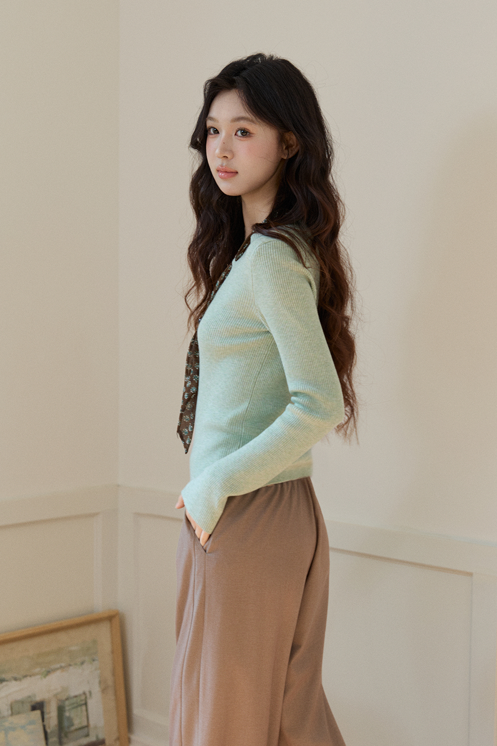 Knit Shirt+Silk Scarf for Women