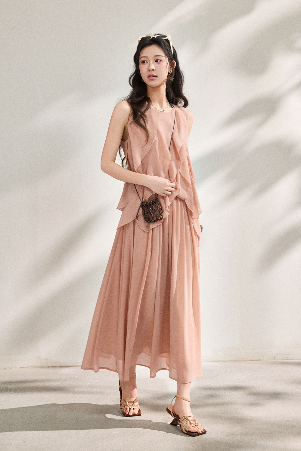 女性用ブラウスとスカートのセット+バッグ