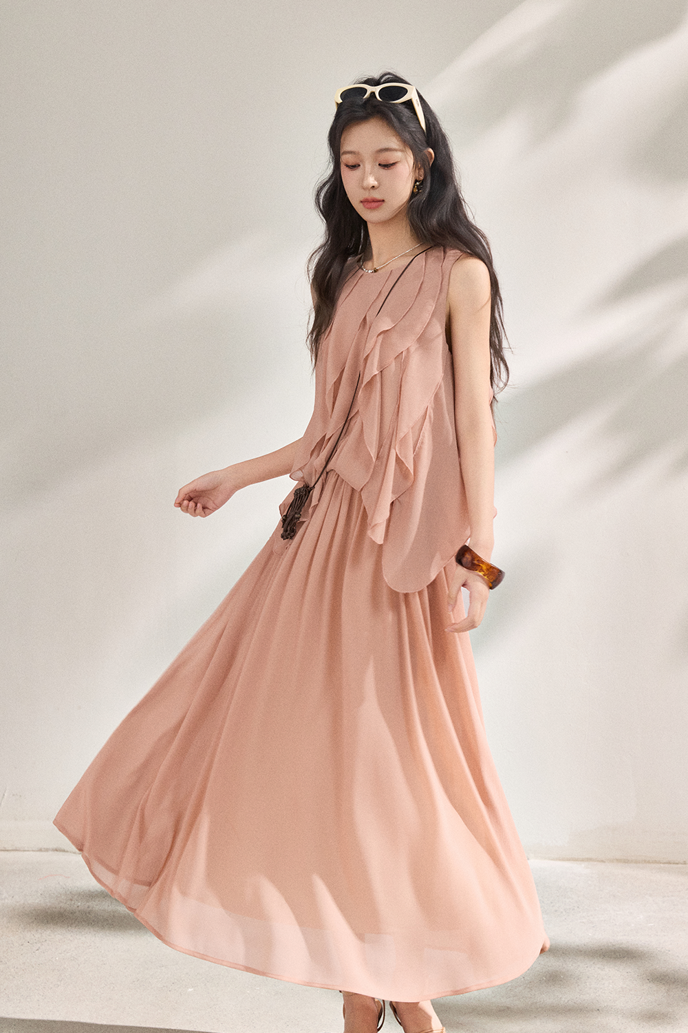 女性用ブラウスとスカートのセット+バッグ