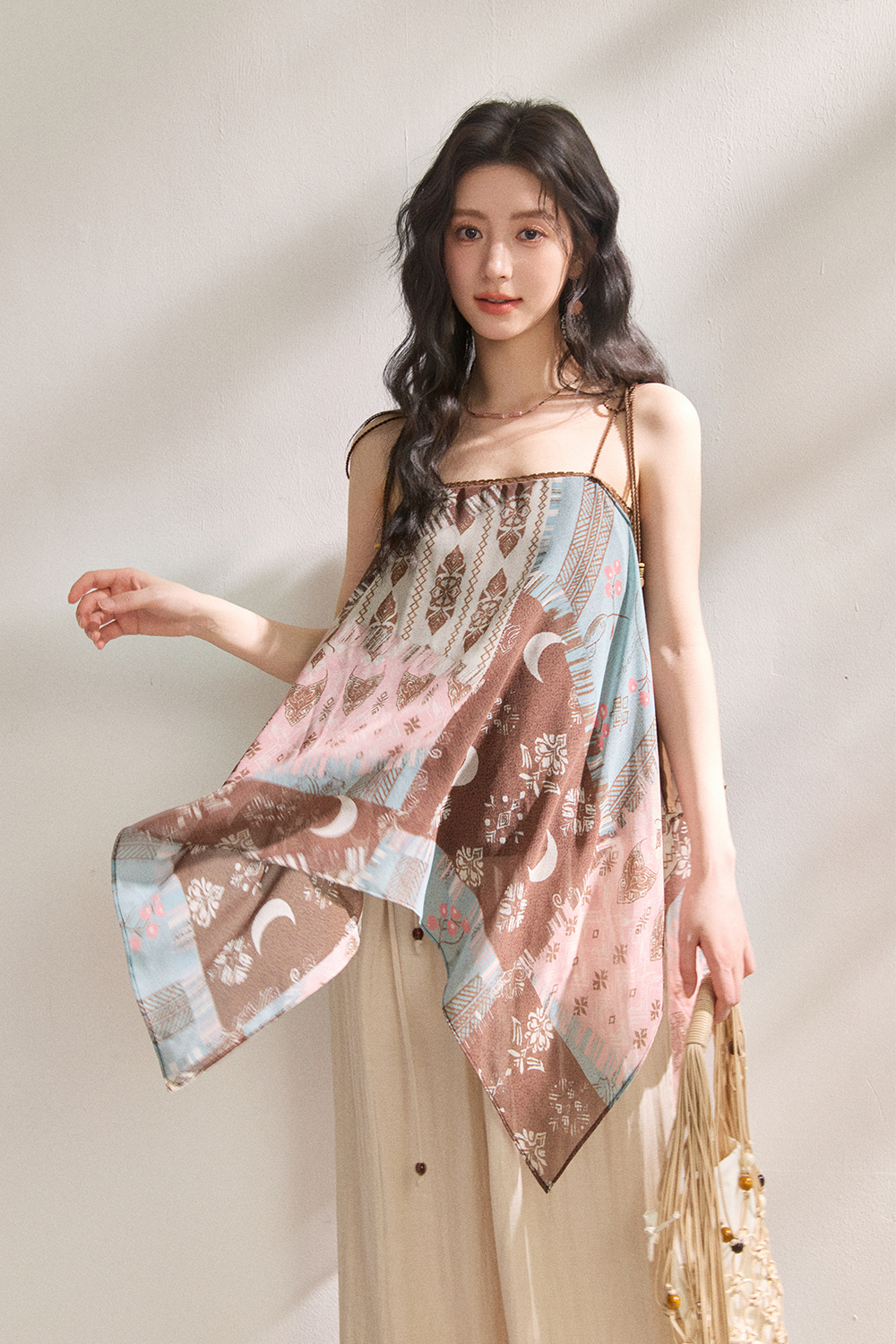 Áo dây mảnh dành cho nữ