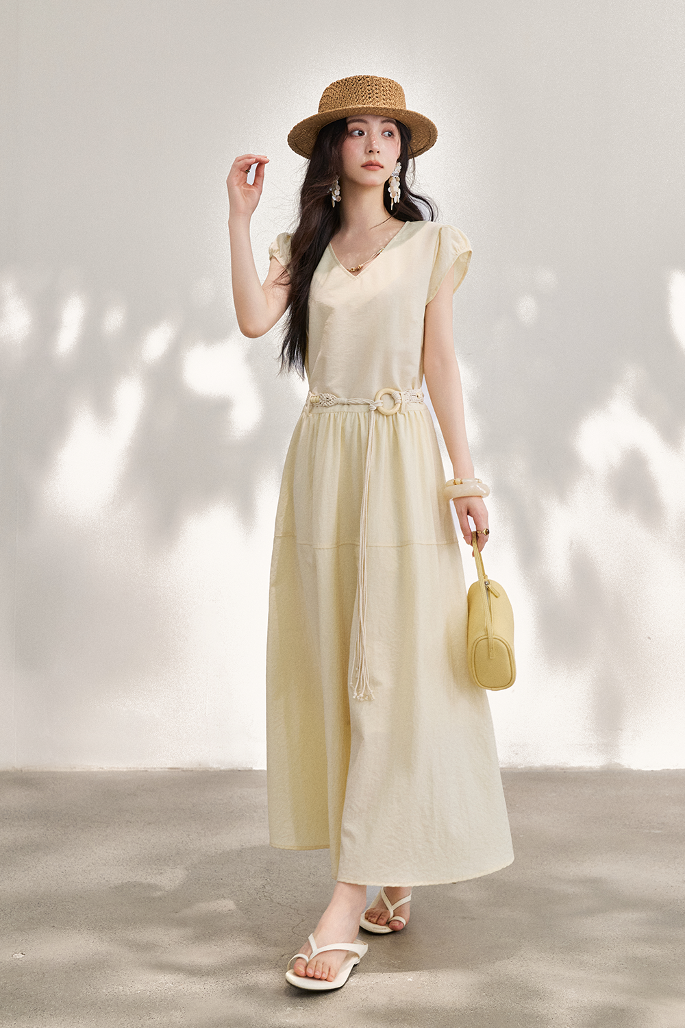 ชุดเดรสยาวสำหรับผู้หญิง