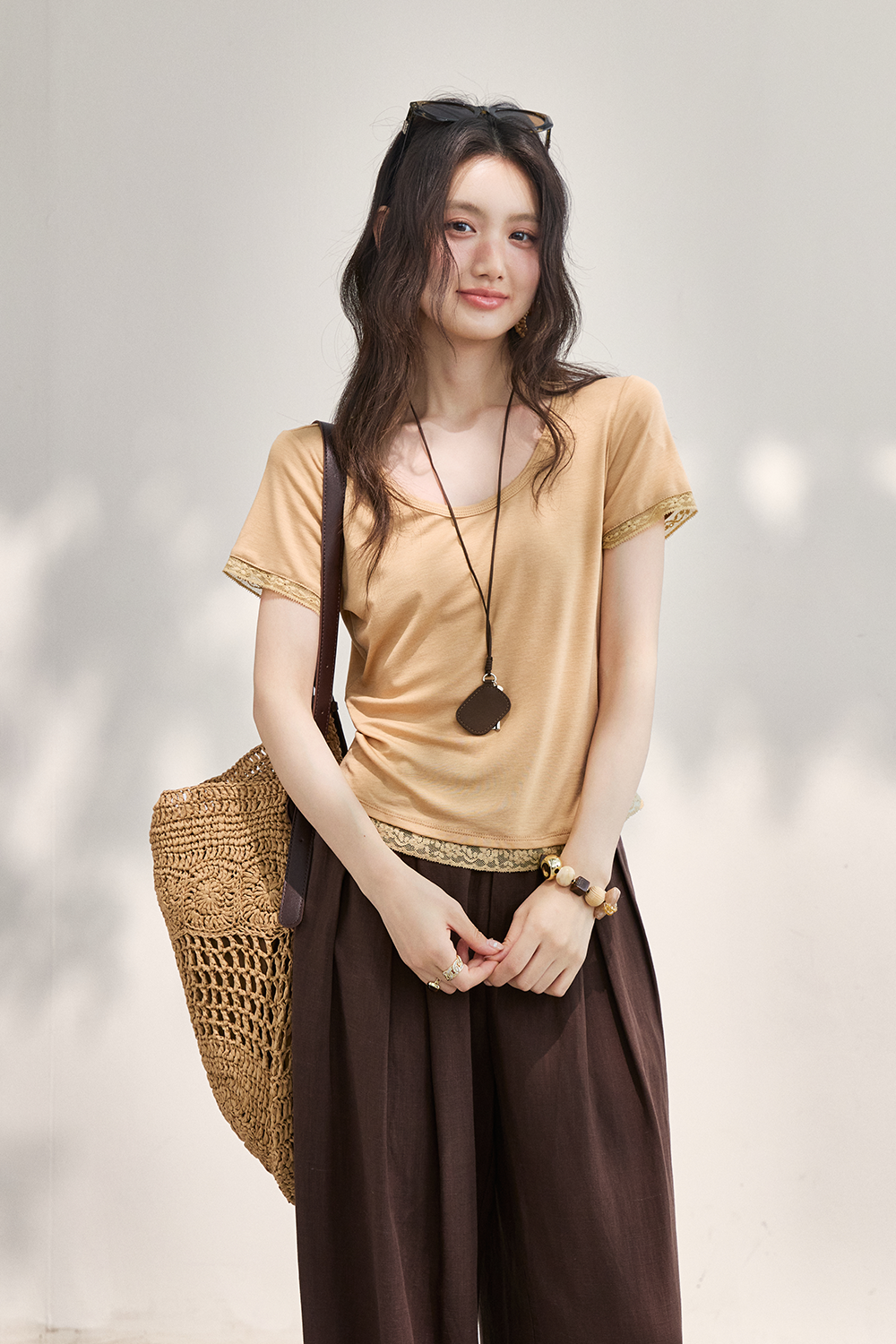 T-shirt for Women+Necklace