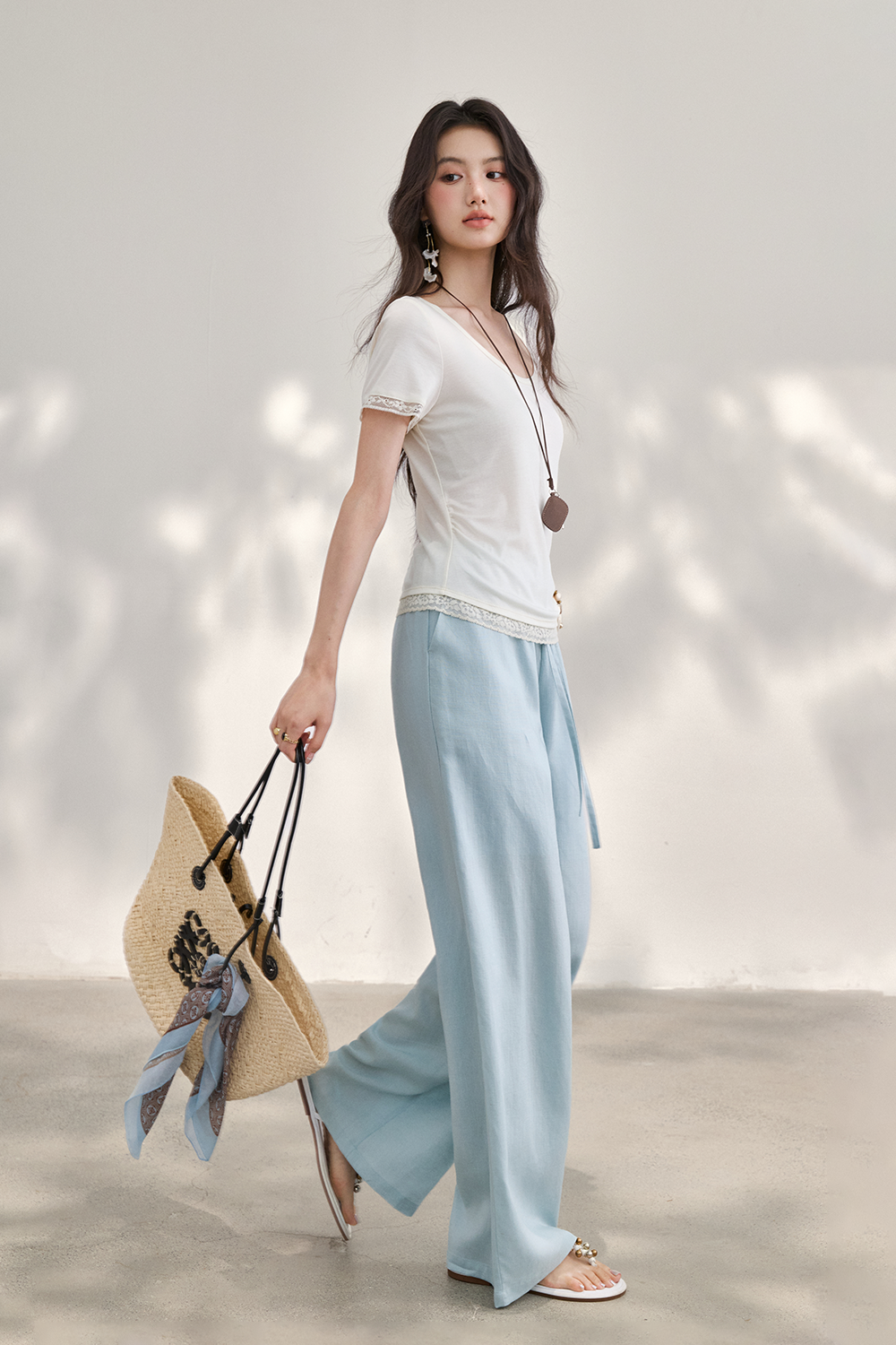 T-shirt for Women+Necklace