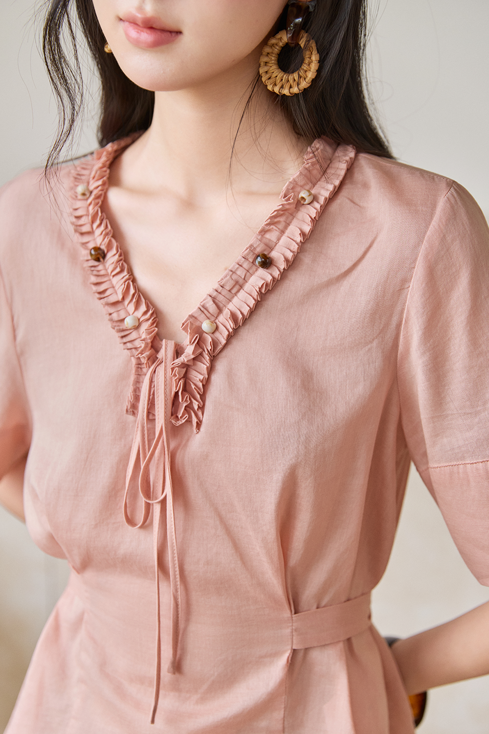 เสื้อเบลาส์สำหรับผู้หญิง