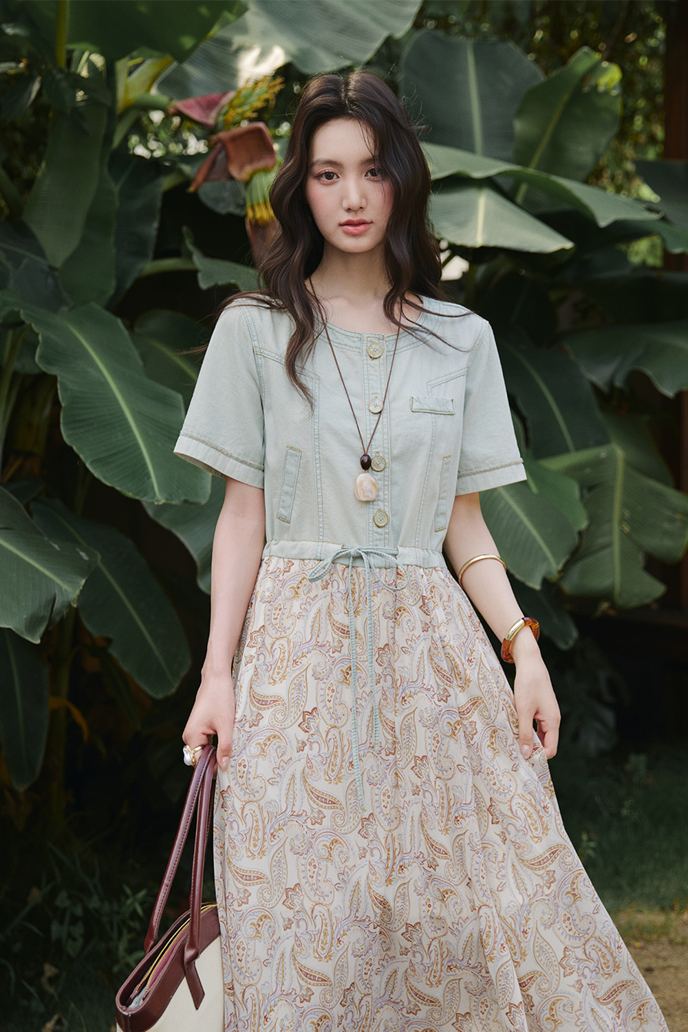 ชุดเดรสยาวสำหรับผู้หญิง