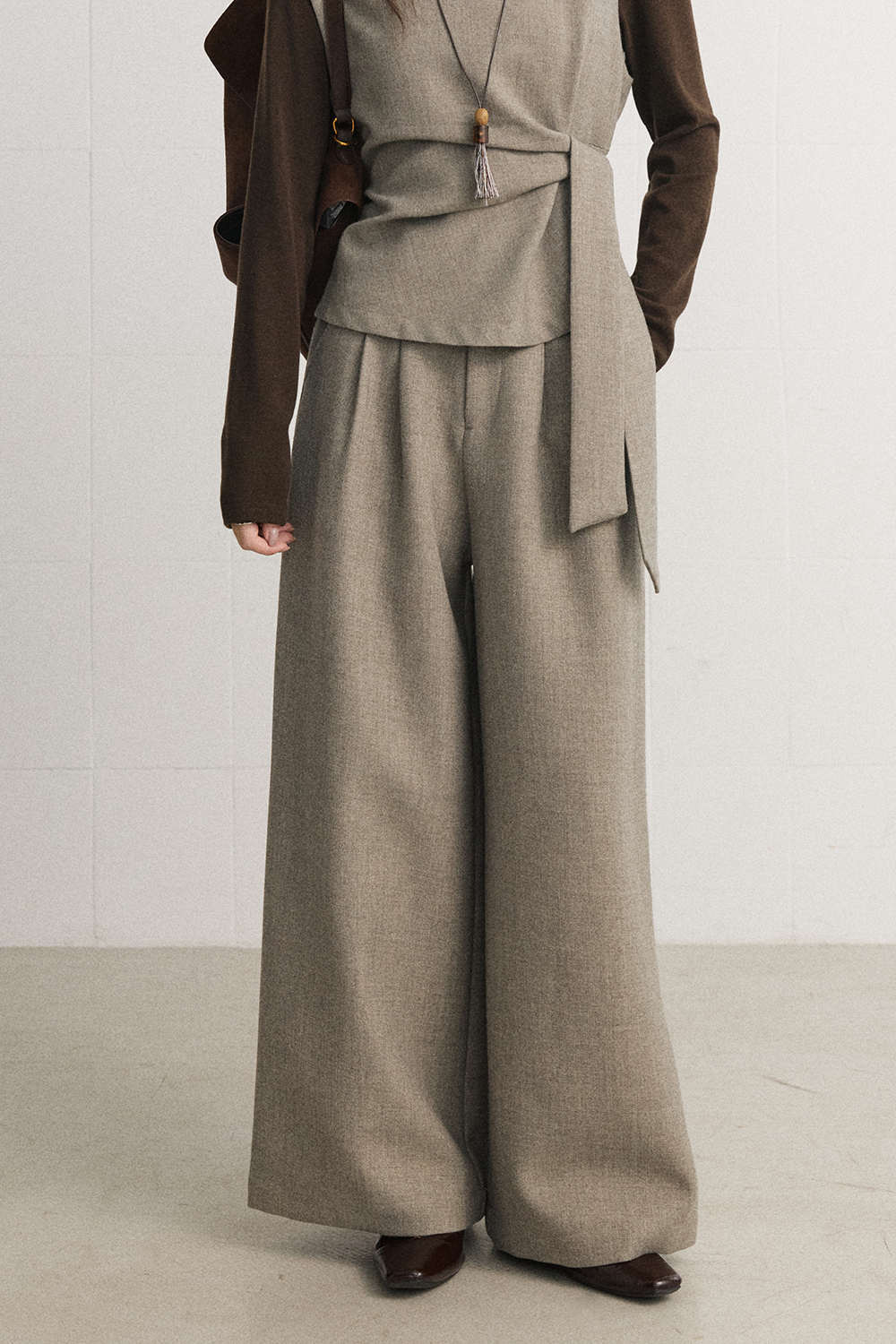 Vest+Knit Shirt+ Pant Set MISHOW
