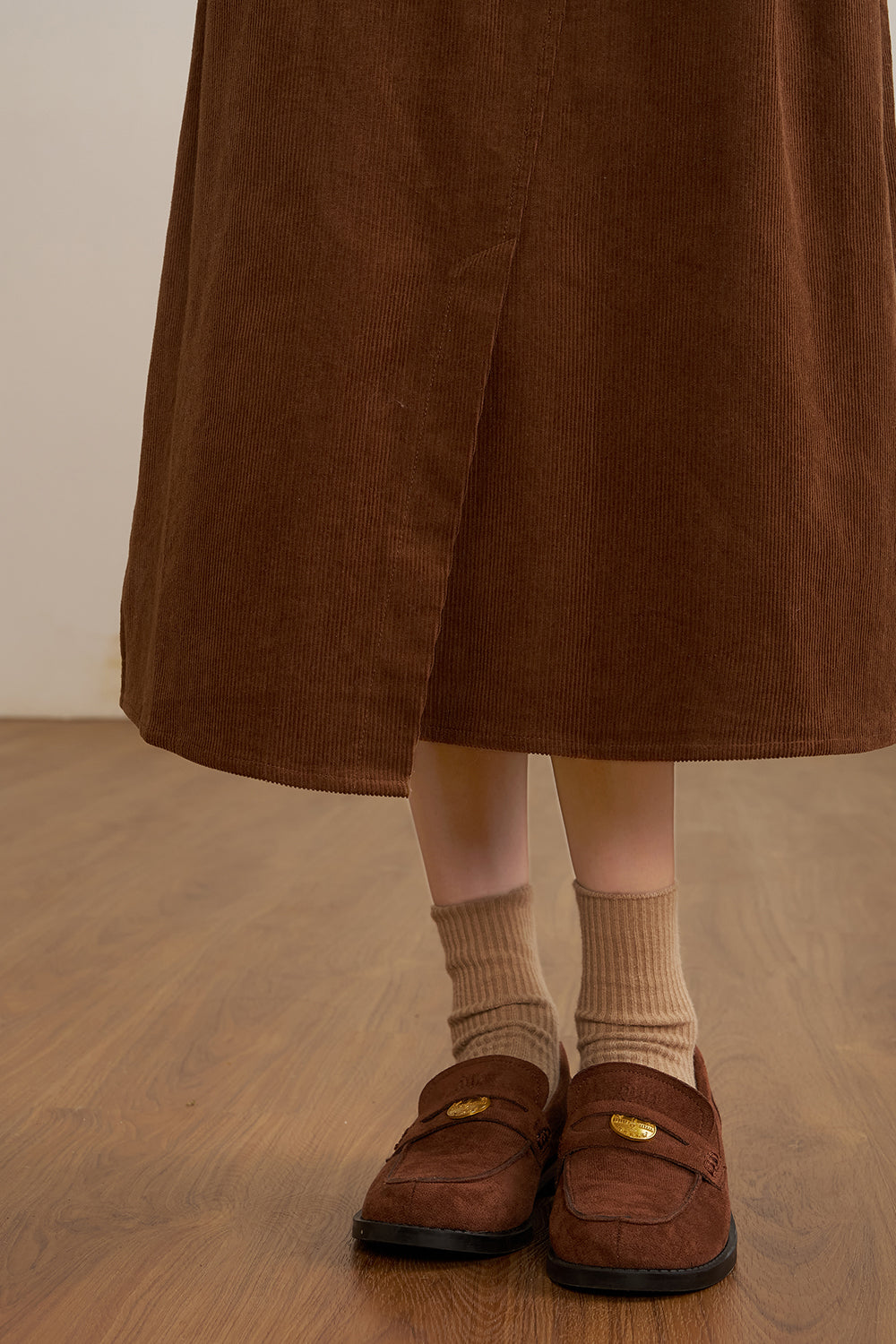 กระโปรงยาวทรงเอสำหรับผู้หญิง