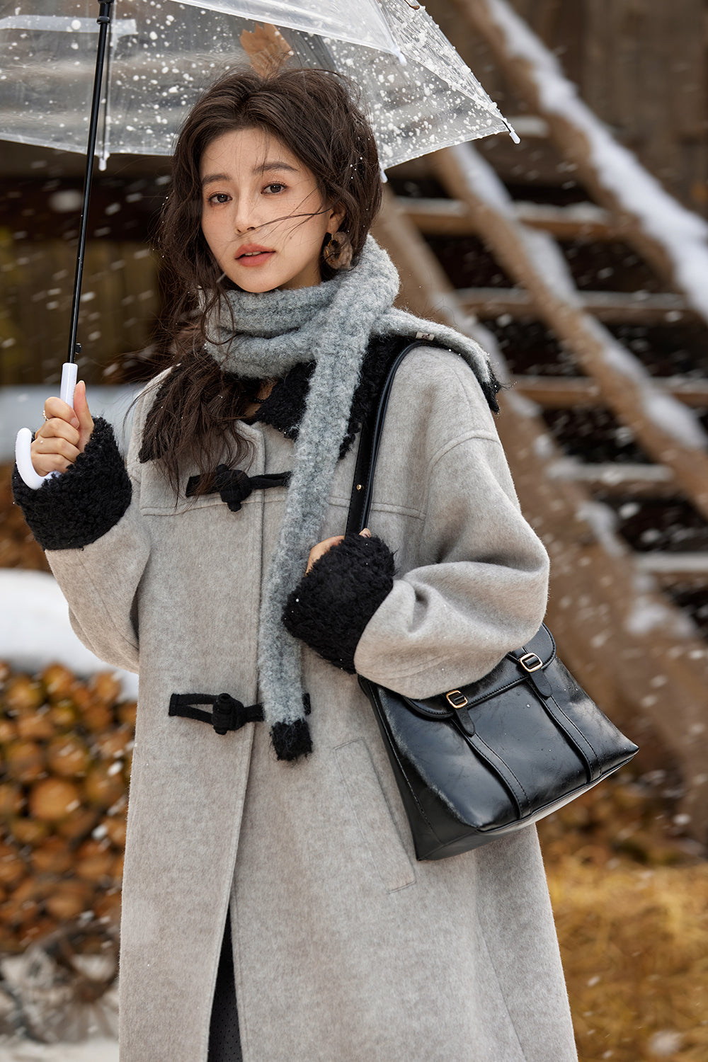 女性のためのウールコート