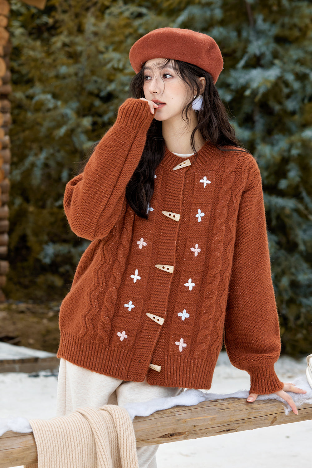 เสื้อถักสำหรับผู้หญิง