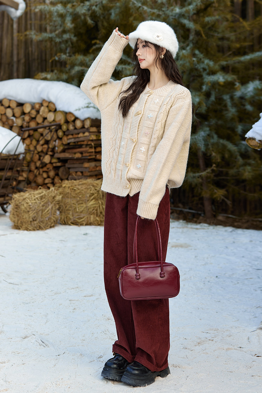 เสื้อถักสำหรับผู้หญิง