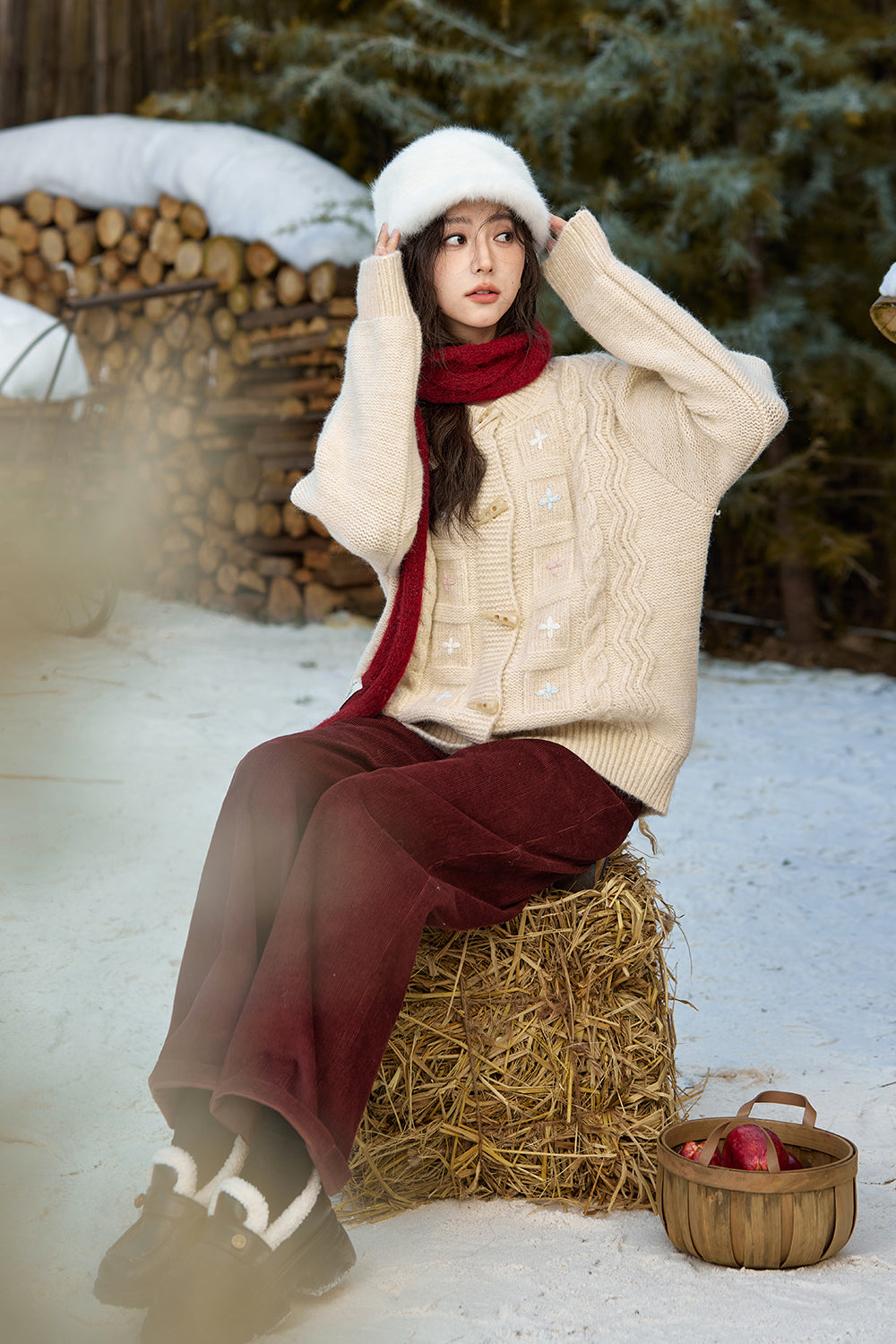 เสื้อถักสำหรับผู้หญิง