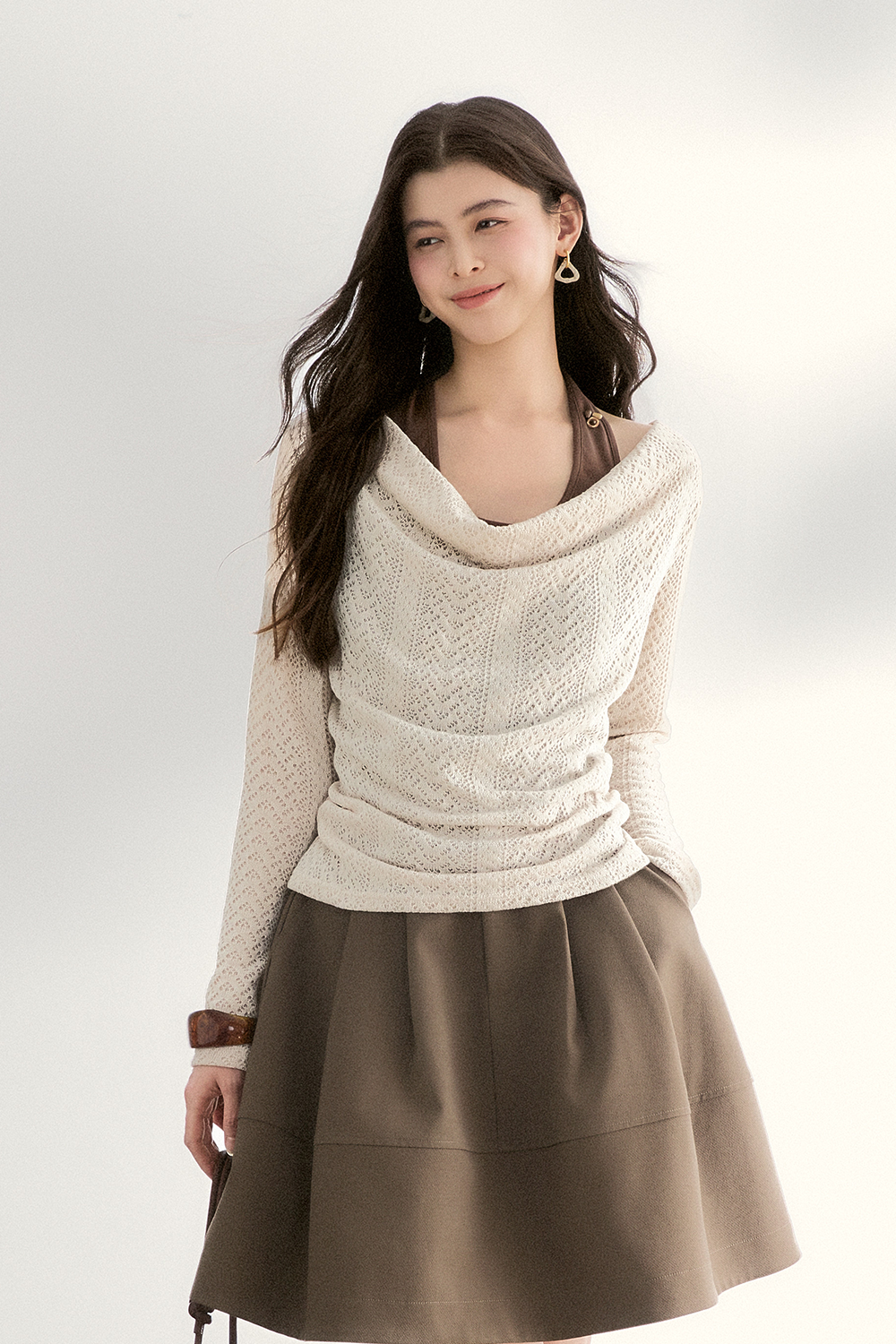 Set Atasan Bertali Tipis dan Kemeja Rajut