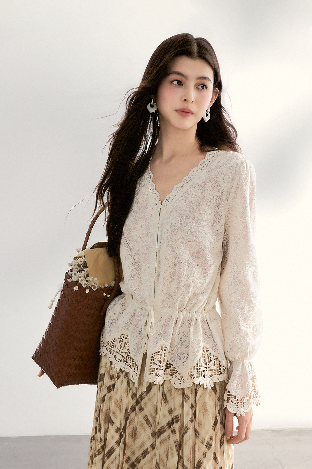 女性のためのブラウス