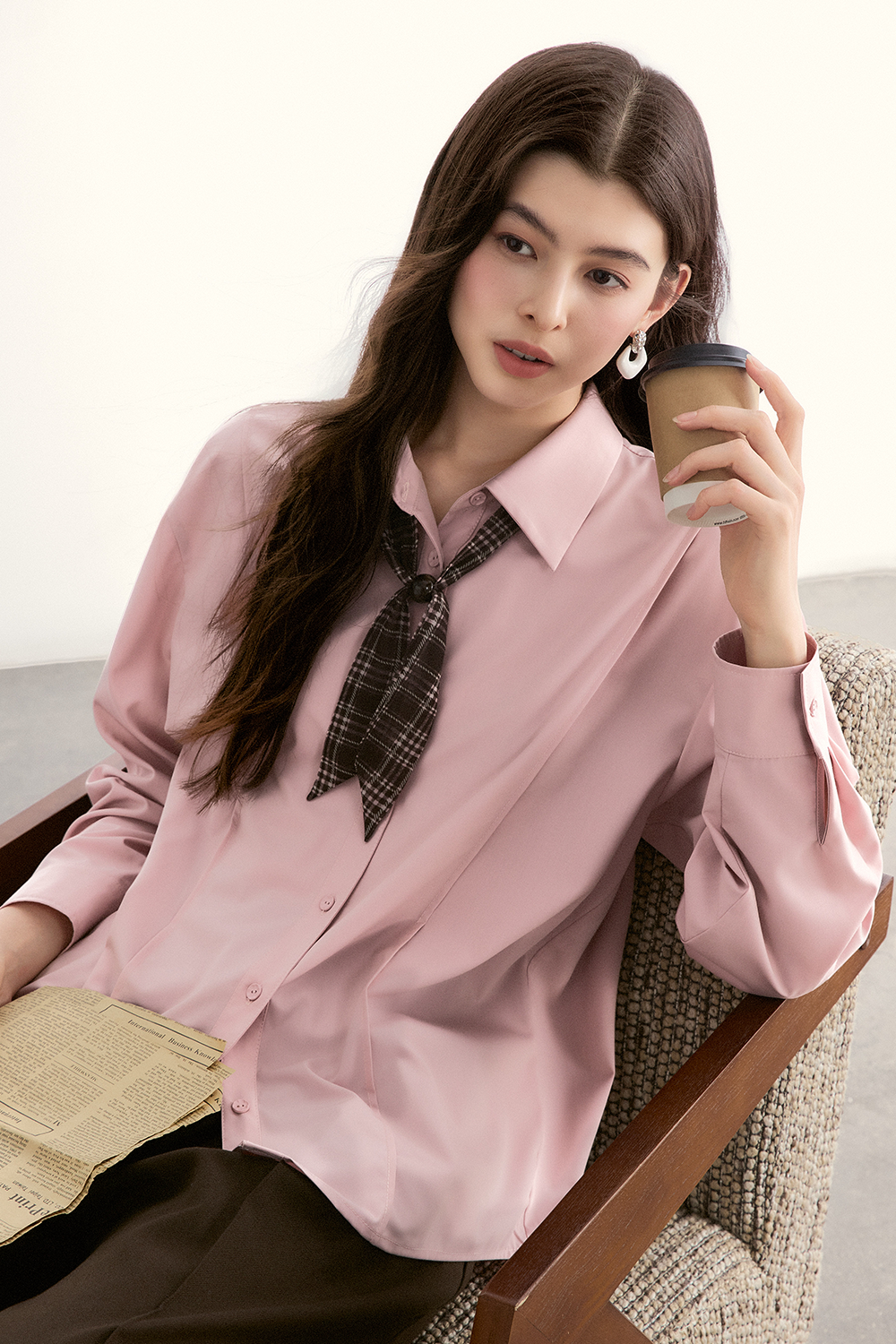 Kemeja + Syal Sutra untuk Wanita