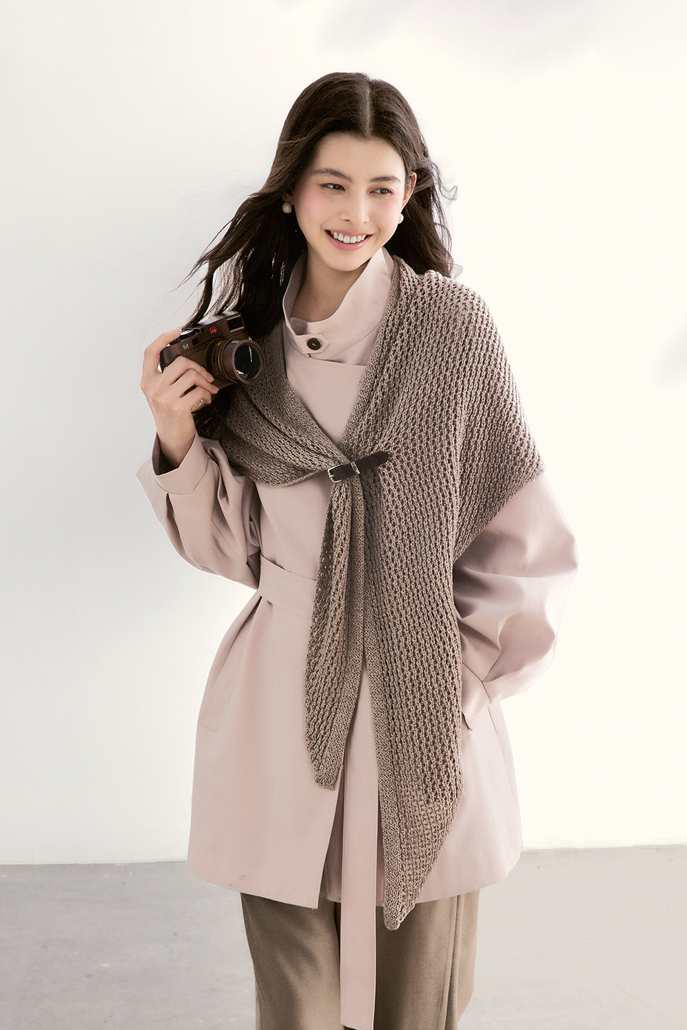 Mantel Trench dan Selendang Dijual Terpisah