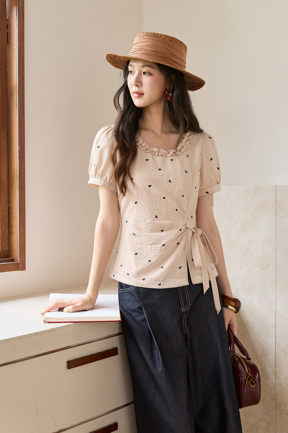 女性のためのブラウス
