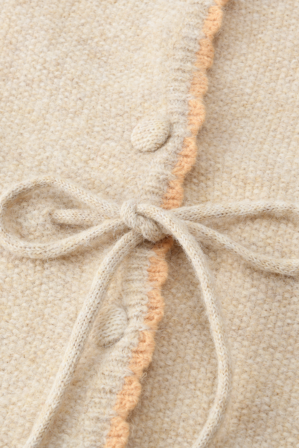 女性のためのニットシャツ